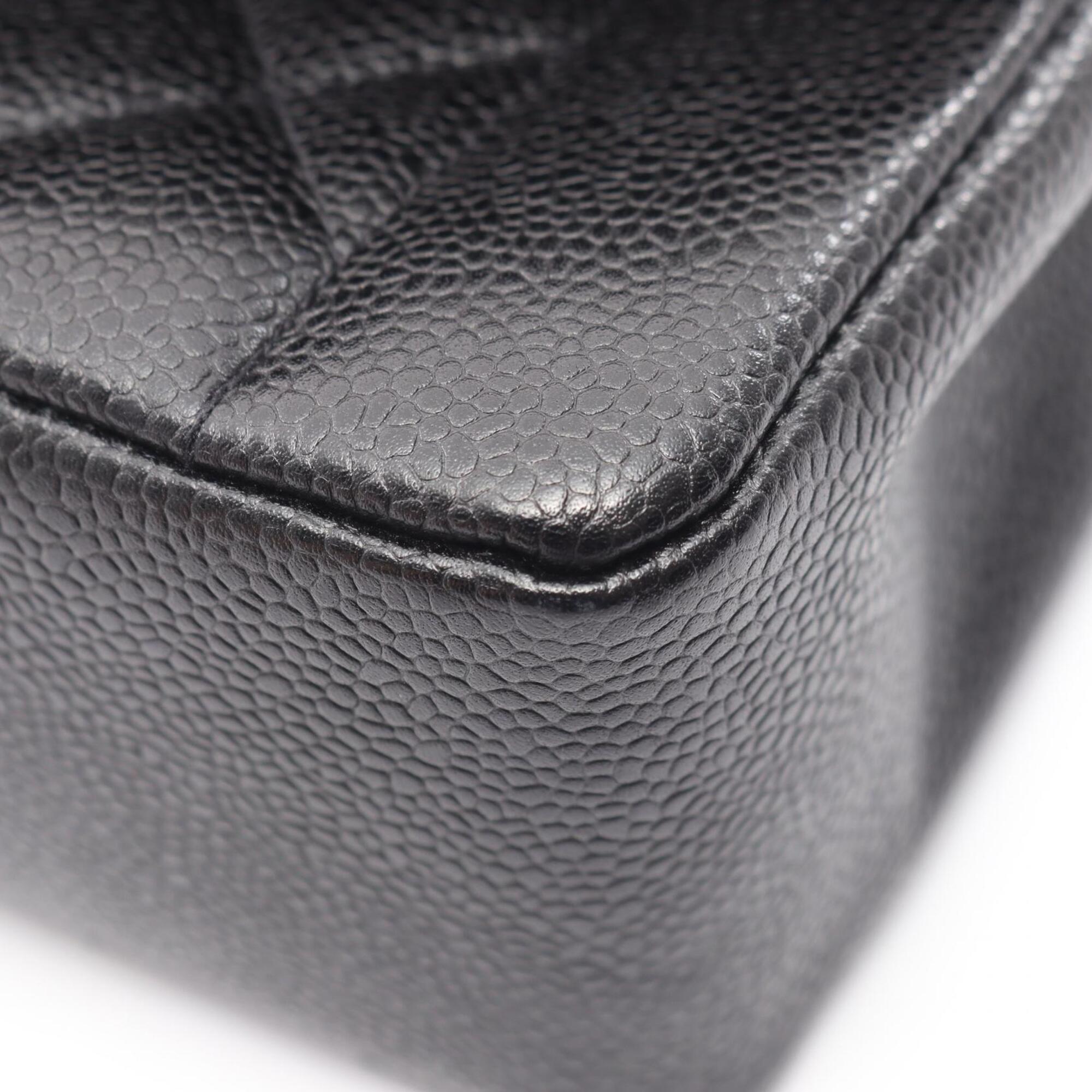Chanel Black Grained Calfskin Shoulder Bag (Pre-Owned)
