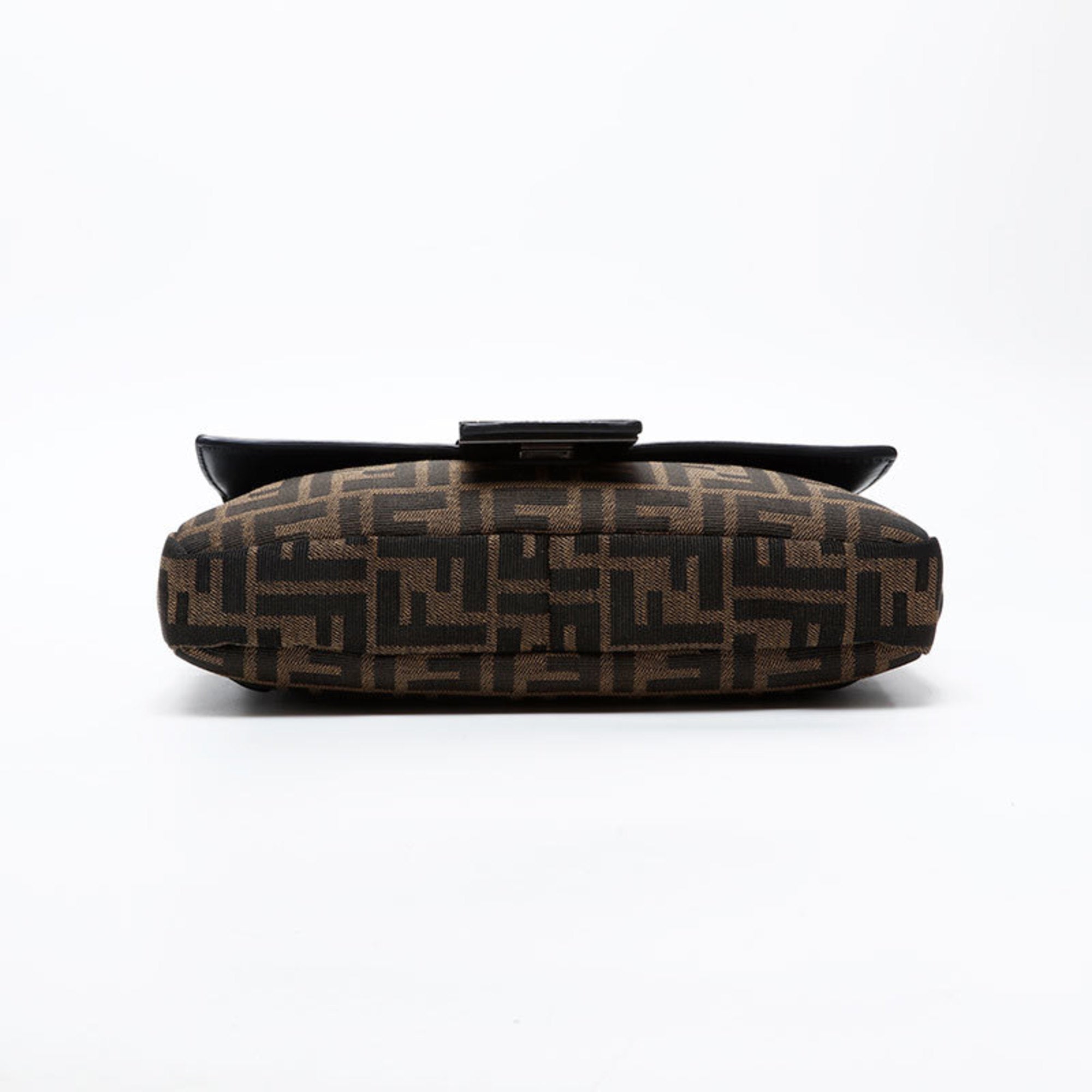 Fendi Zucca Brown Shoulder Bag (Pre-Owned)