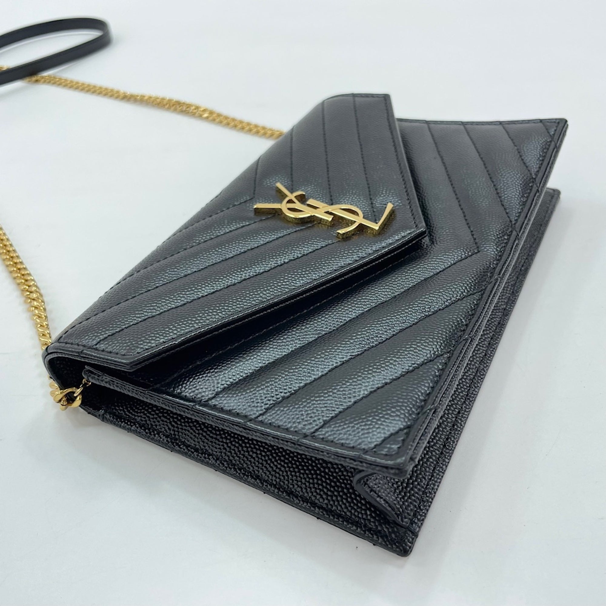 Yves Saint Laurent Black Shoulder Bag (Pre-Owned)