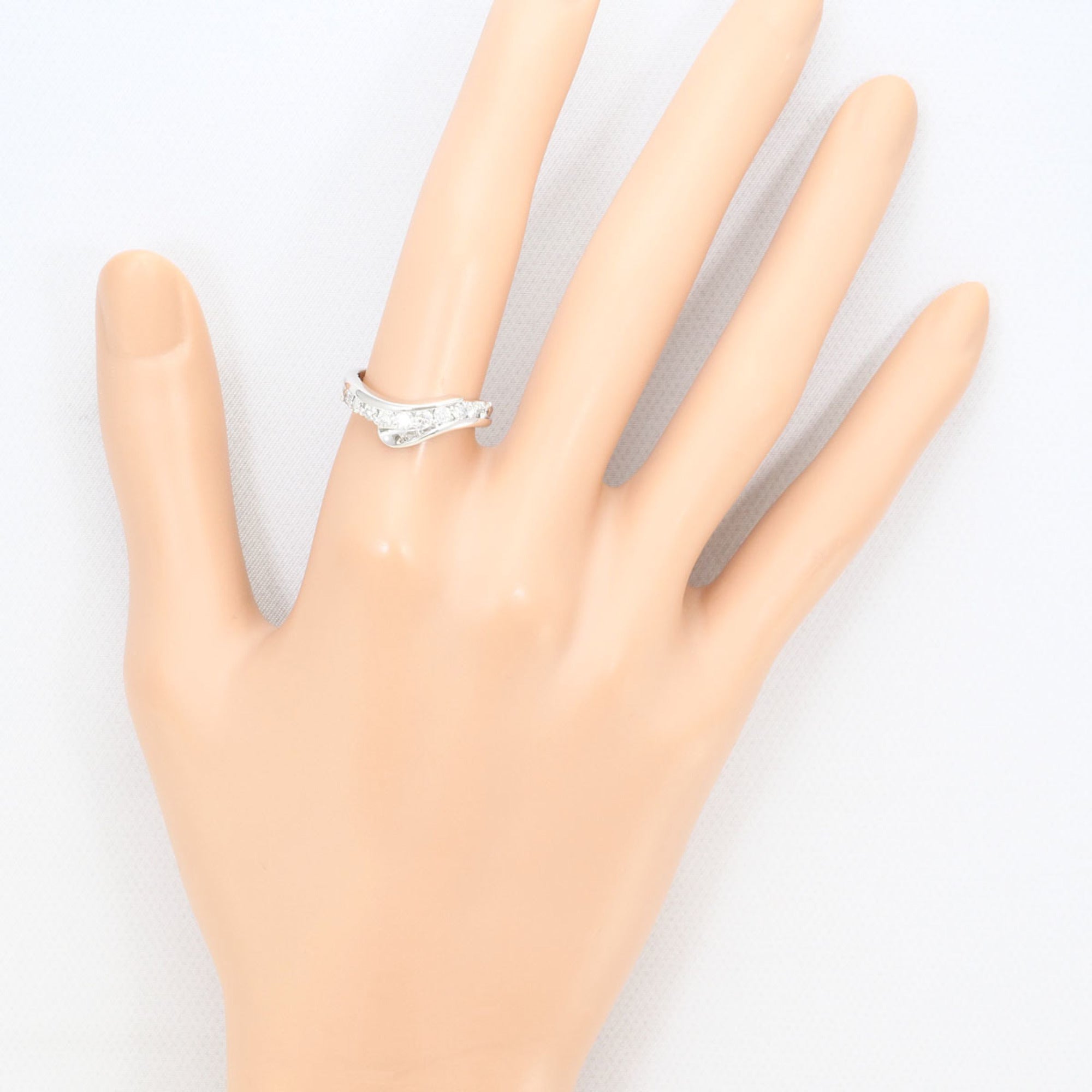 Unbranded White Gold White Gold (18K) Band Ring (Pre-Owned)