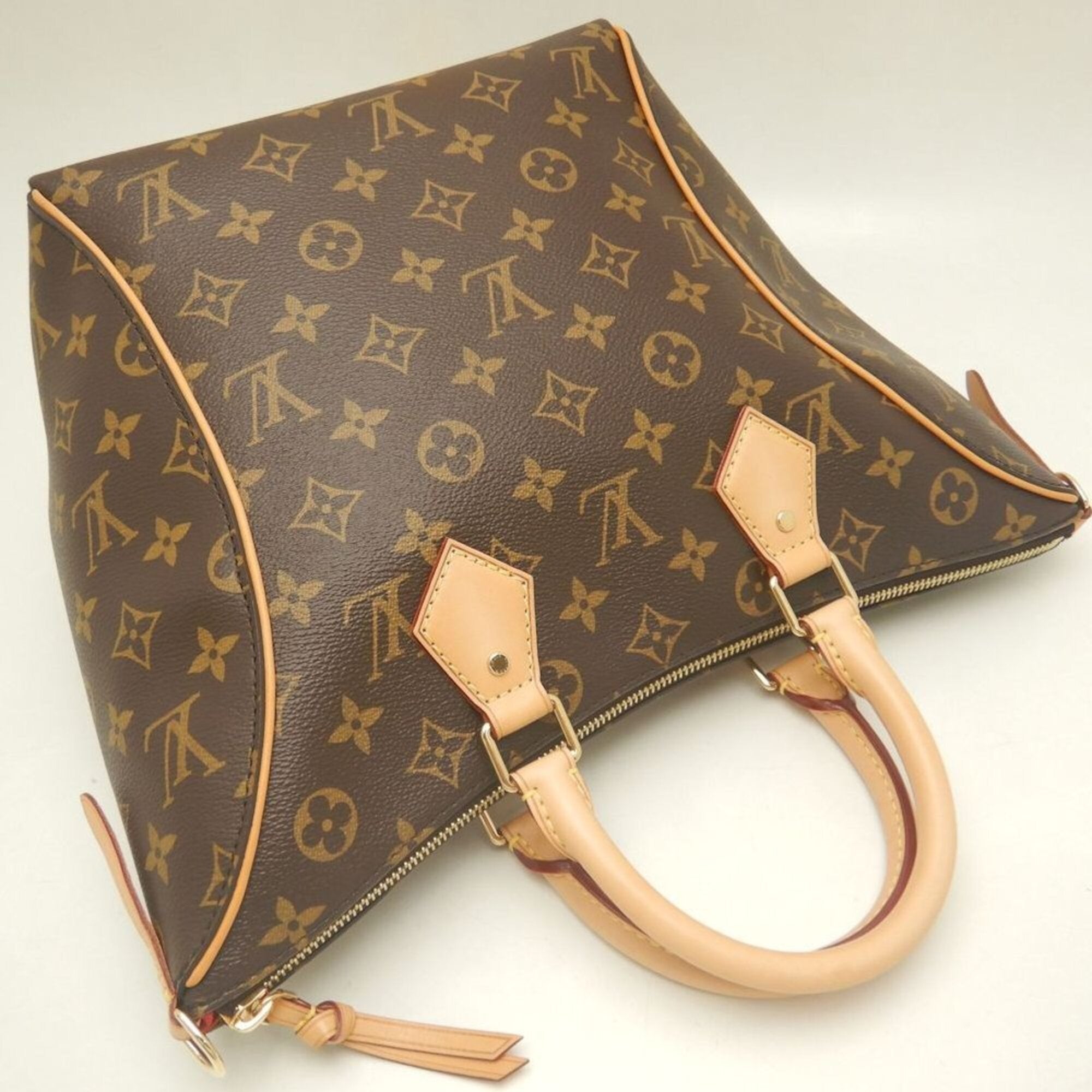Louis Vuitton Brown Monogram Canvas Handbag (Pre-Owned)