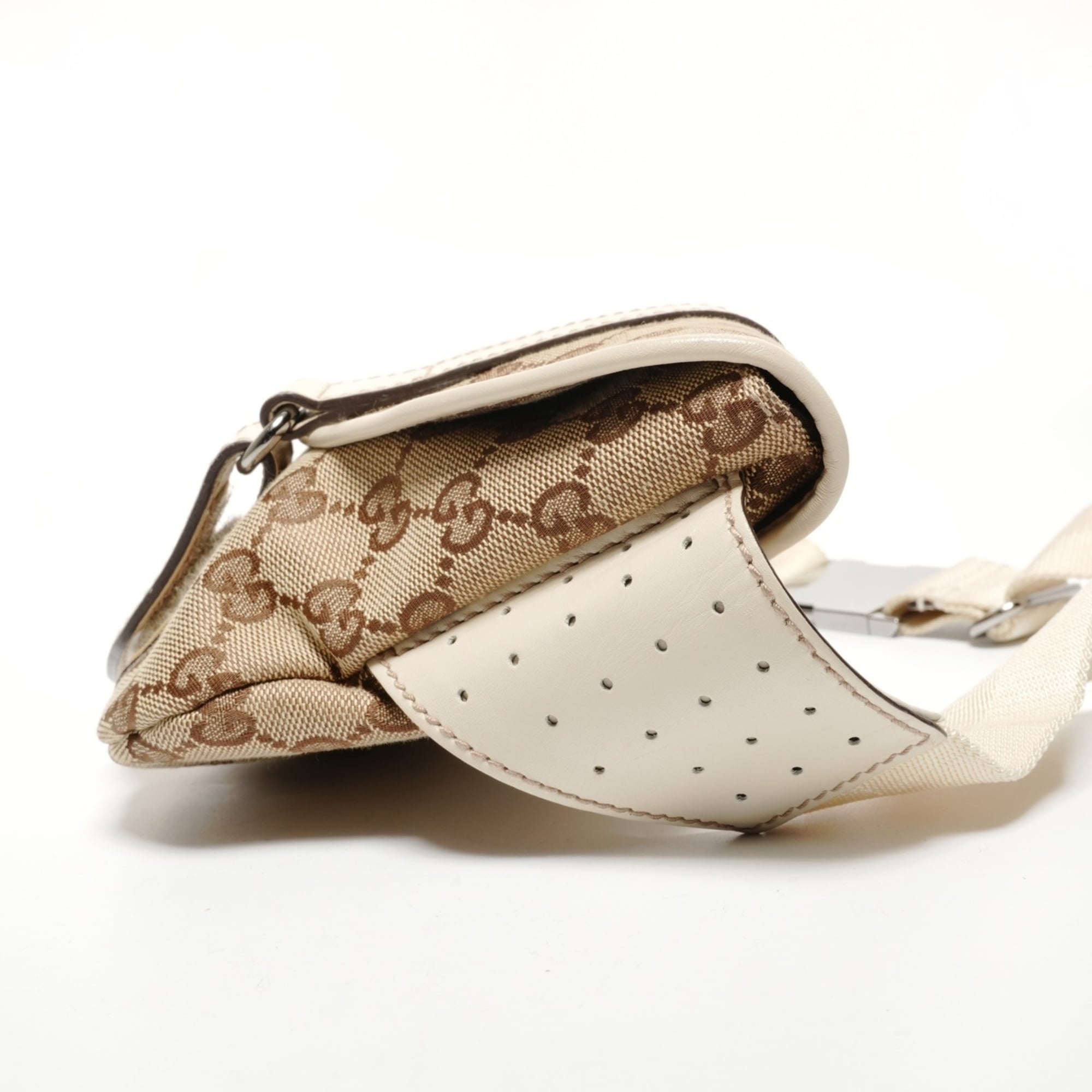 Gucci Gg Canvas Beige Gg Canvas Fanny Pack (Pre-Owned)