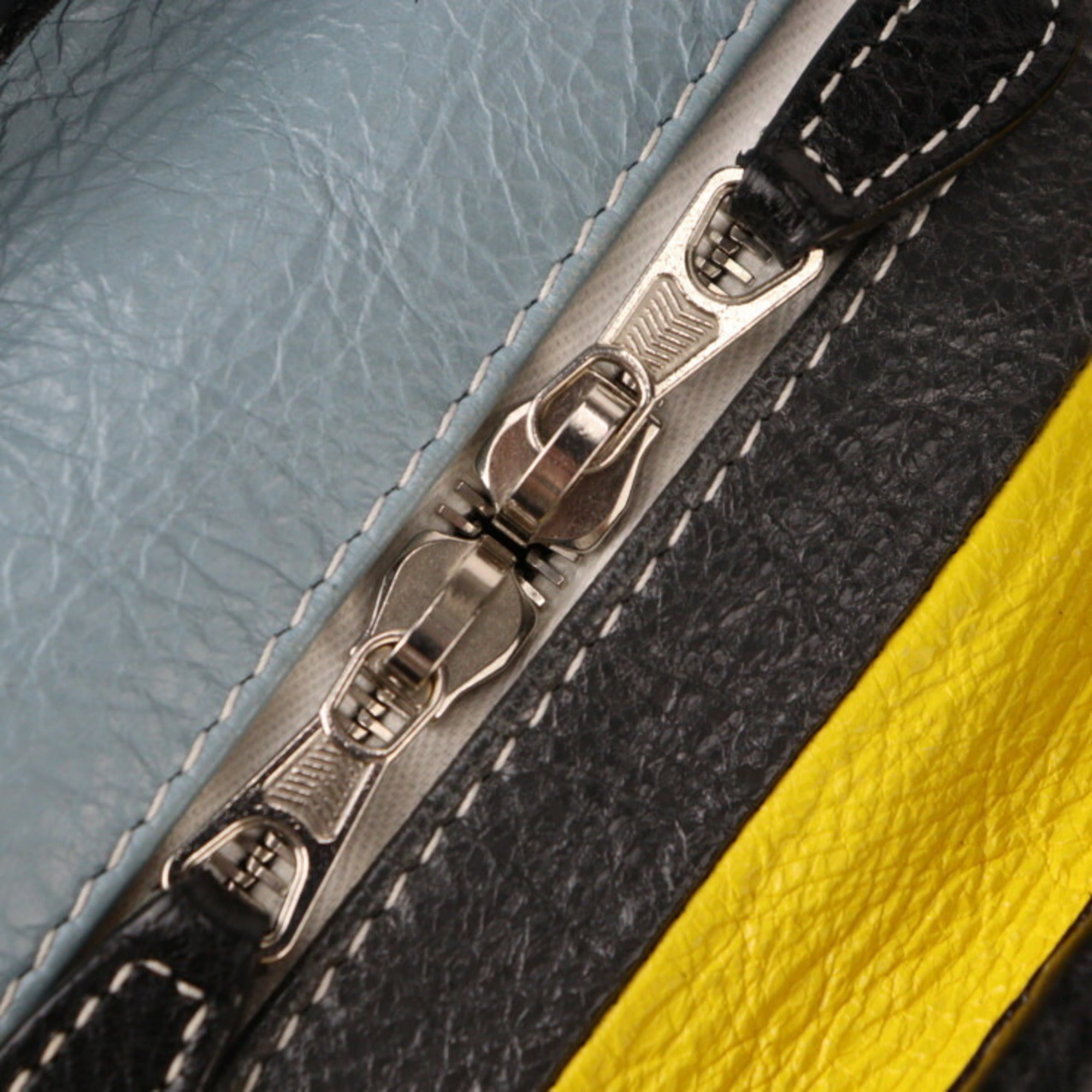Balenciaga Multi-Color Leather Handbag Shoulder Bag Tote Bag (Pre-Owned)
