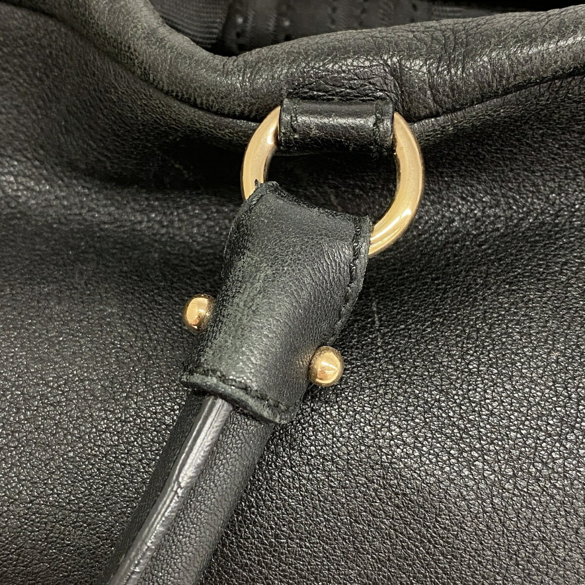 Salvatore Ferragamo Black Leather Handbag (Pre-Owned)