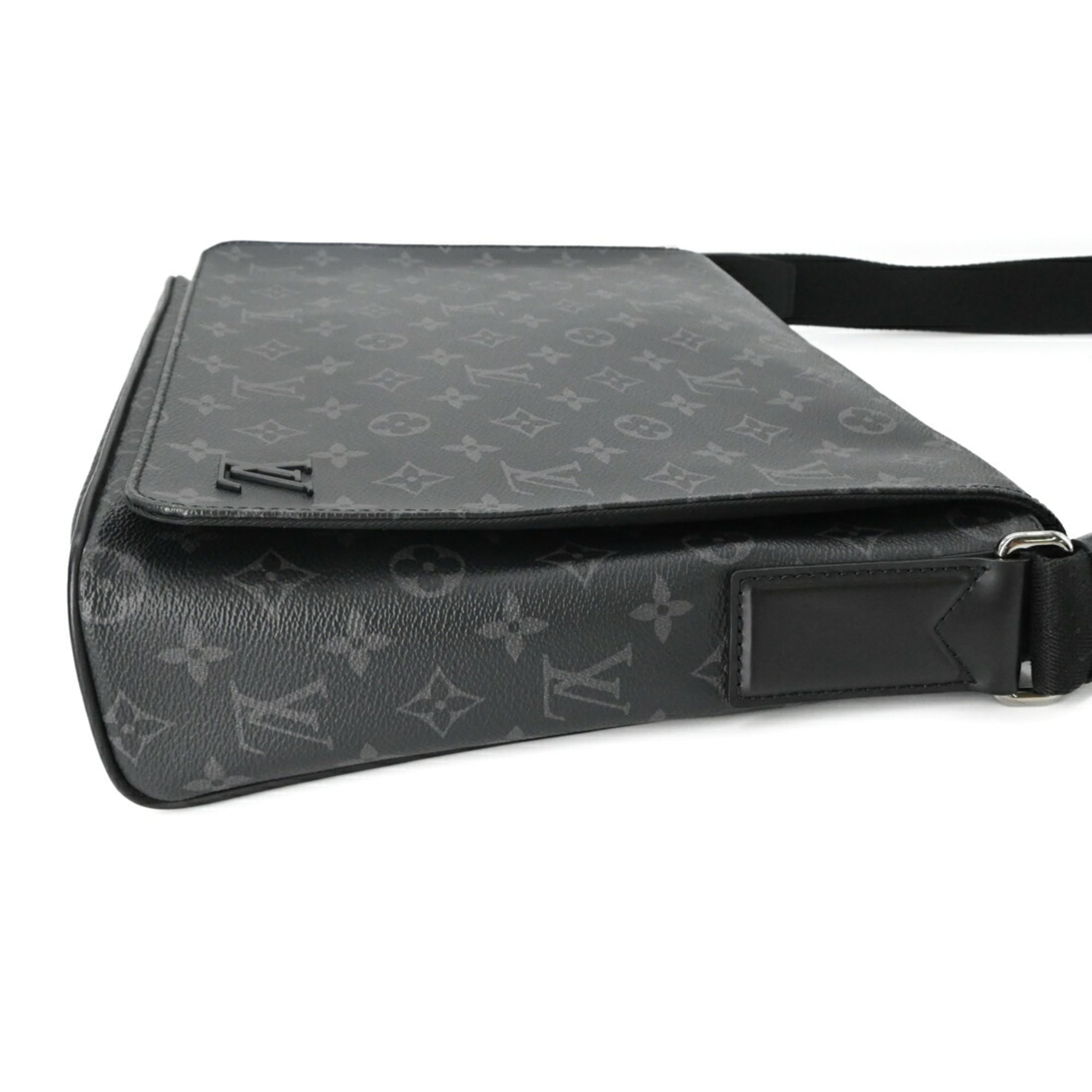 Louis Vuitton Black Monogram Eclipse Messenger Bag Shoulder Bag (Pre-Owned)