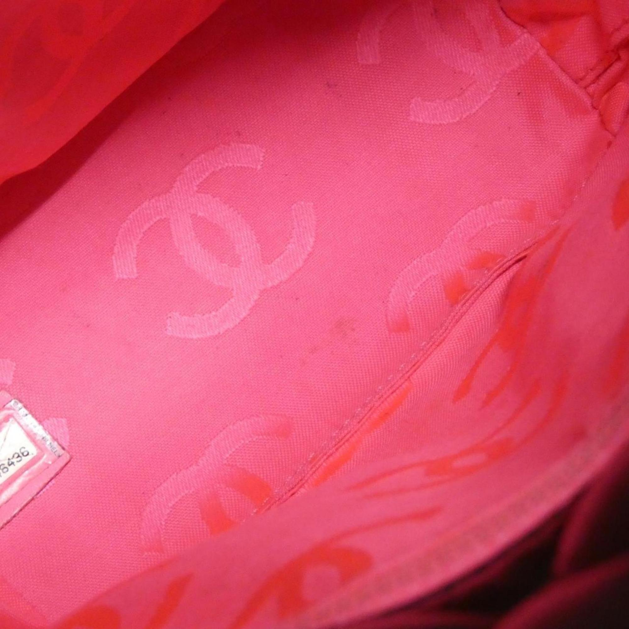 Chanel Black Leather Handbag (Pre-Owned)