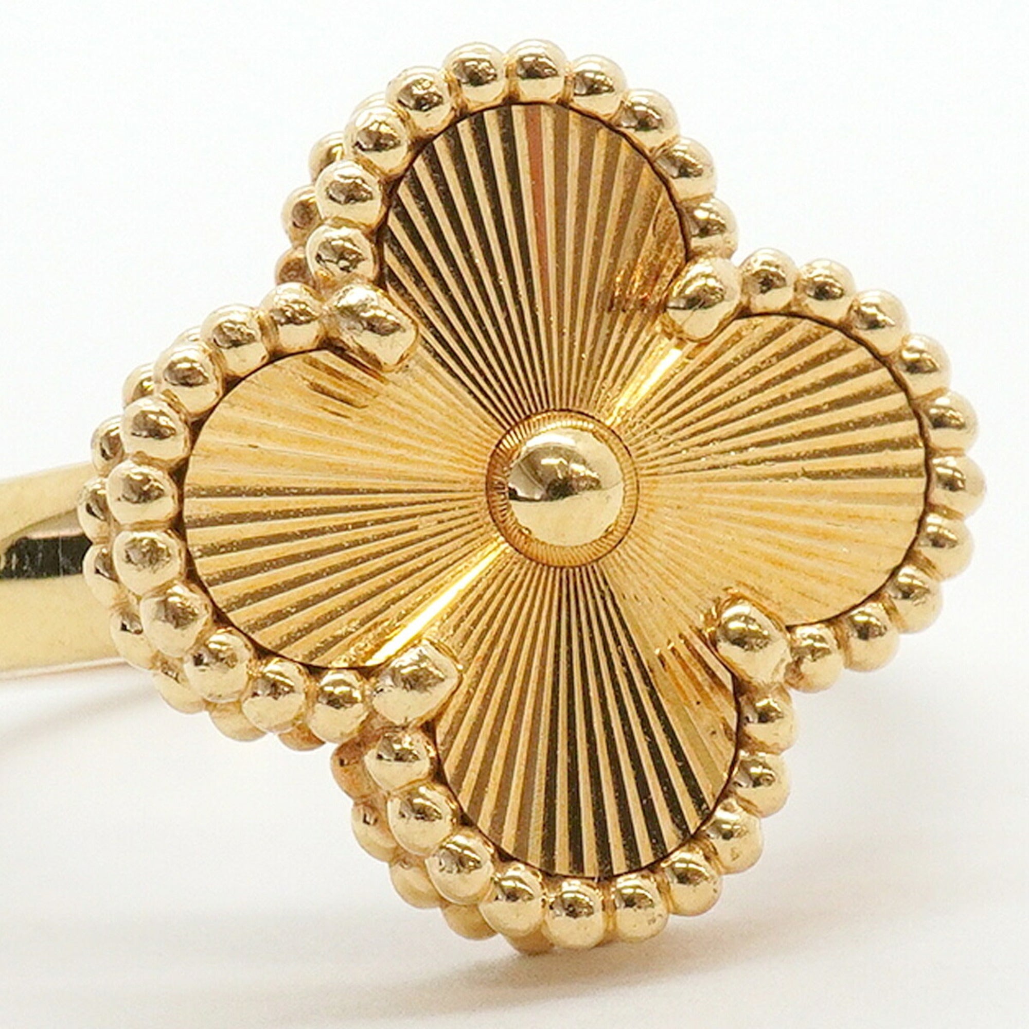 Van Cleef & Arpels Yellow Gold (18K) Band Ring (Pre-Owned)