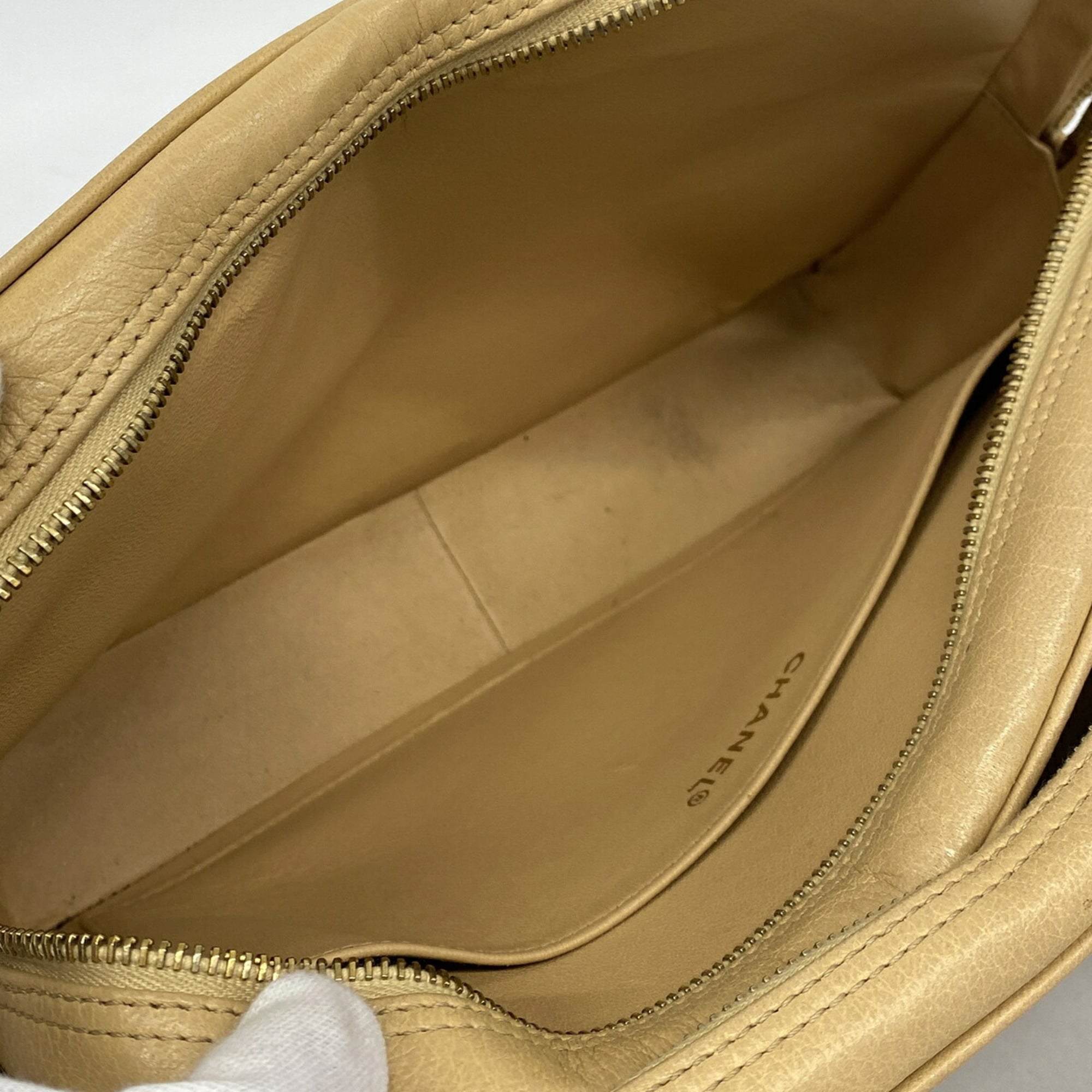 Chanel Beige Brown Canvas Handbag (Pre-Owned)