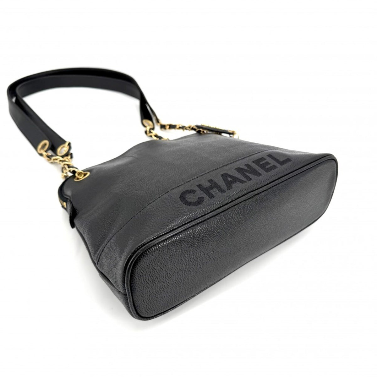Chanel Black Grained Calfskin Handbag Shoulder Bag (Pre-Owned)