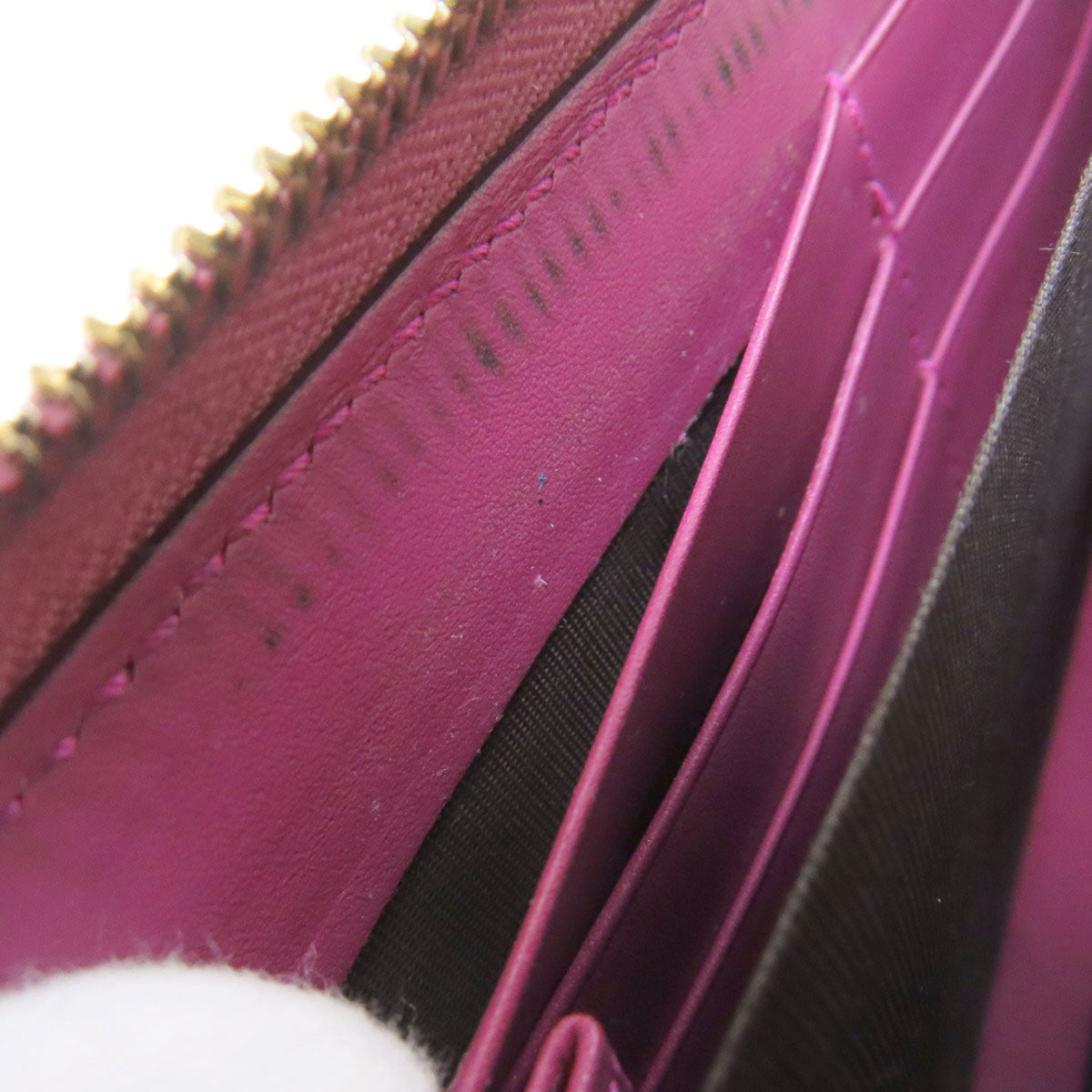 Gucci Pink Leather Long Wallet (Bi-Fold) (Pre-Owned)