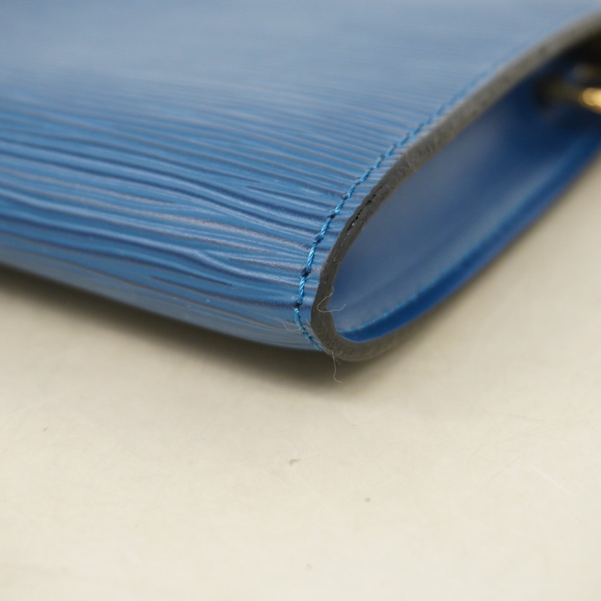 Louis Vuitton Toledo Blue Pouch (Pre-Owned)