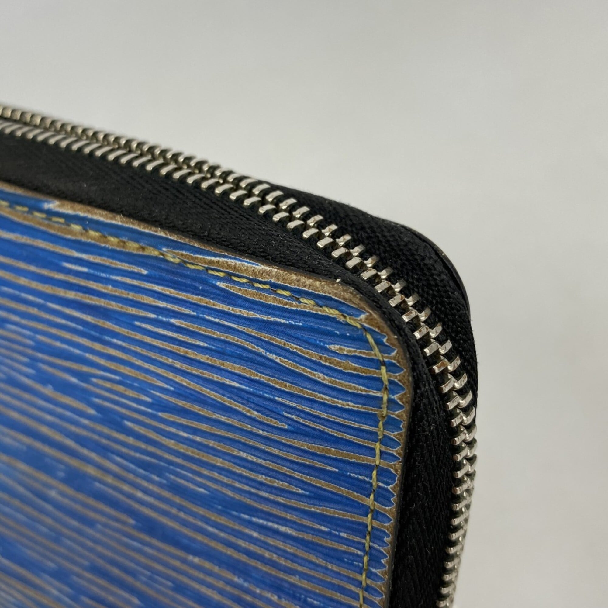 Louis Vuitton Blue Coin Purse/Coin Case (Pre-Owned)