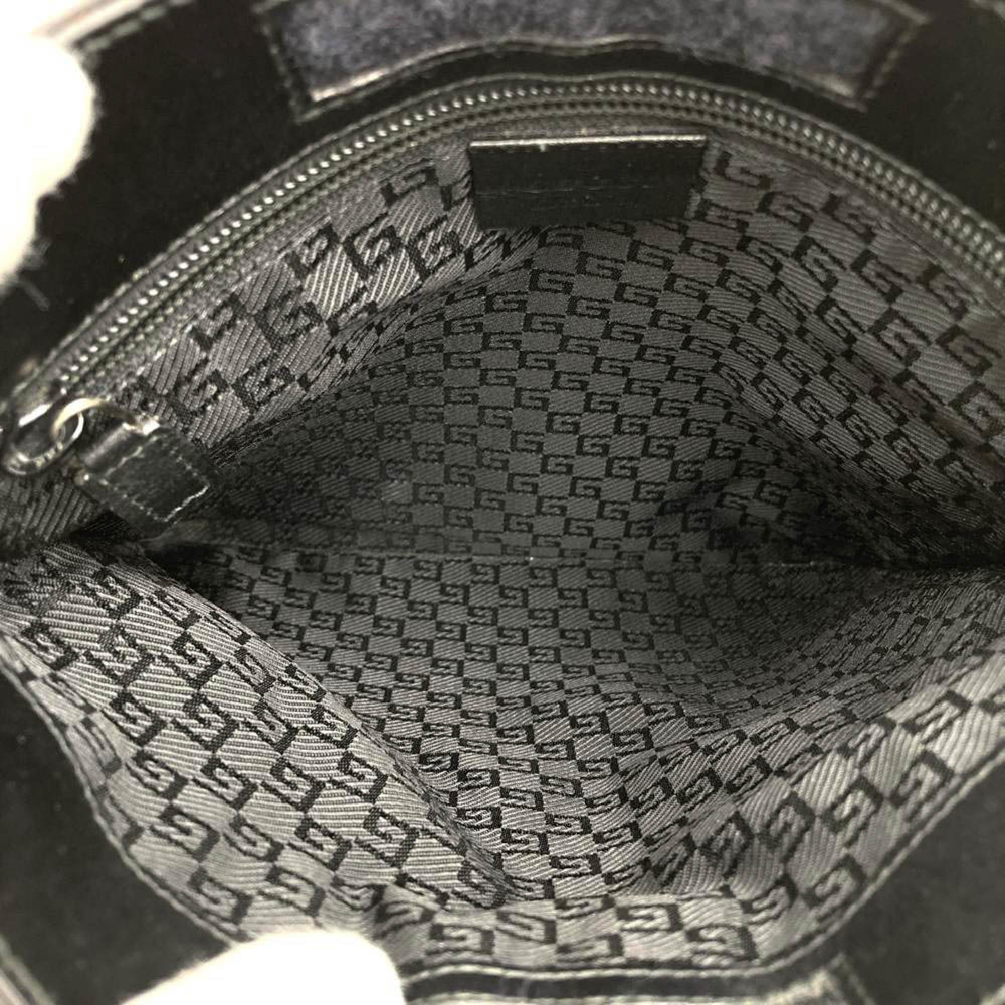 Gucci Black Nylon Leather Shoulder Bag (Pre-Owned)