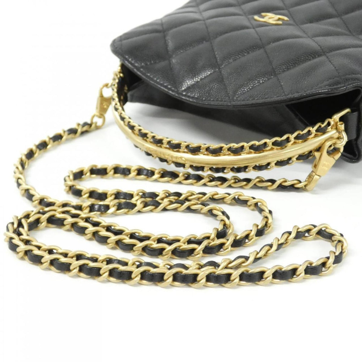 Chanel Black Grained Calfskin Handbag Shoulder Bag (Pre-Owned)