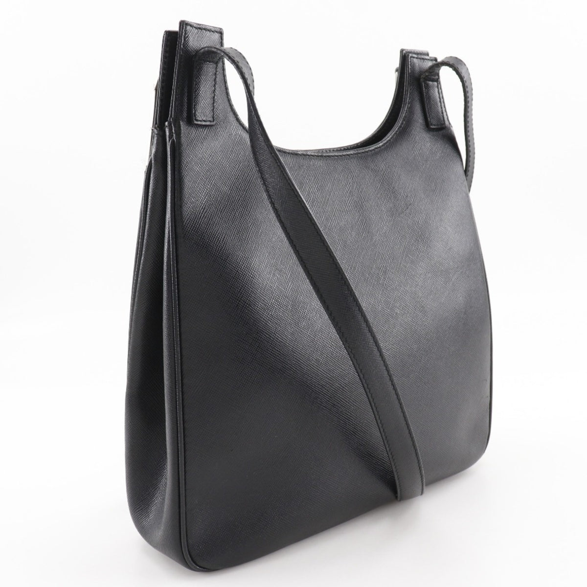 Salvatore Ferragamo Black Leather Shoulder Bag (Pre-Owned)