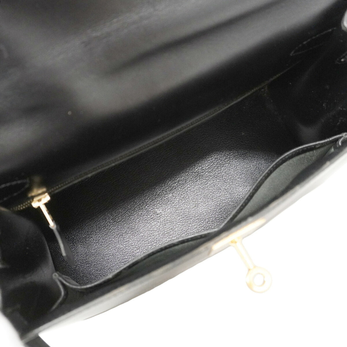 Hermes Black Box Calf Leather Handbag (Pre-Owned)