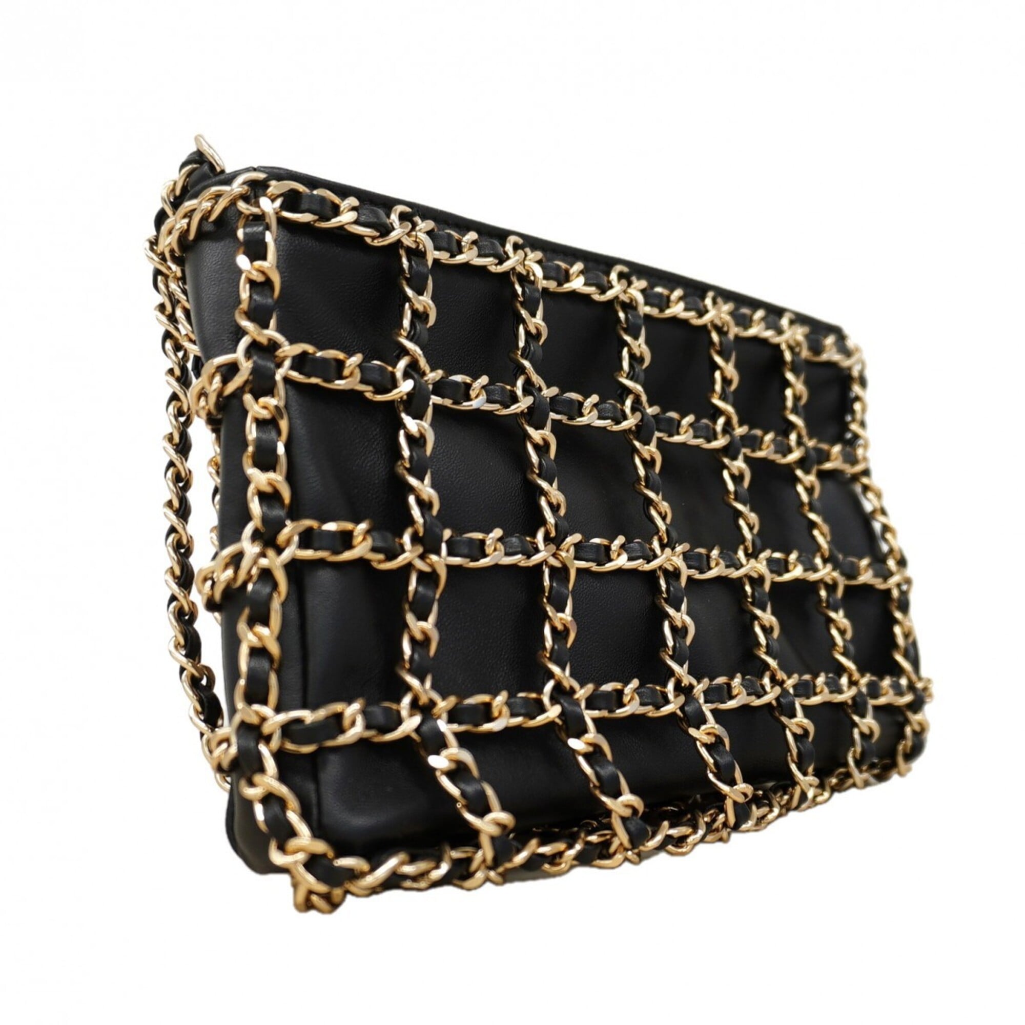 Chanel Black Leather Shoulder Bag (Pre-Owned)