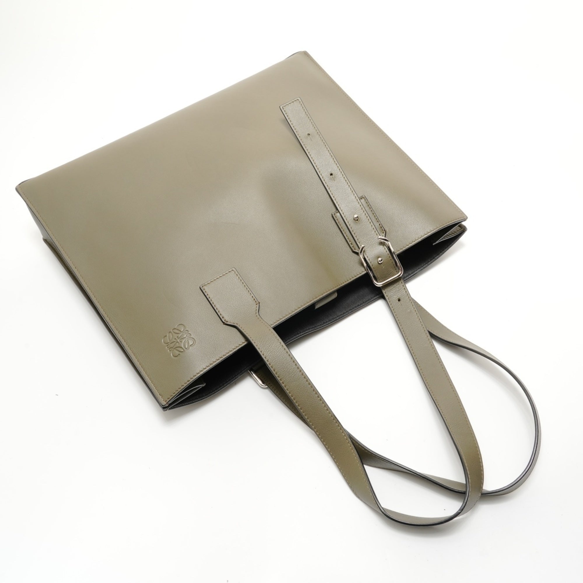 Loewe Khaki Tote Bag (Pre-Owned)