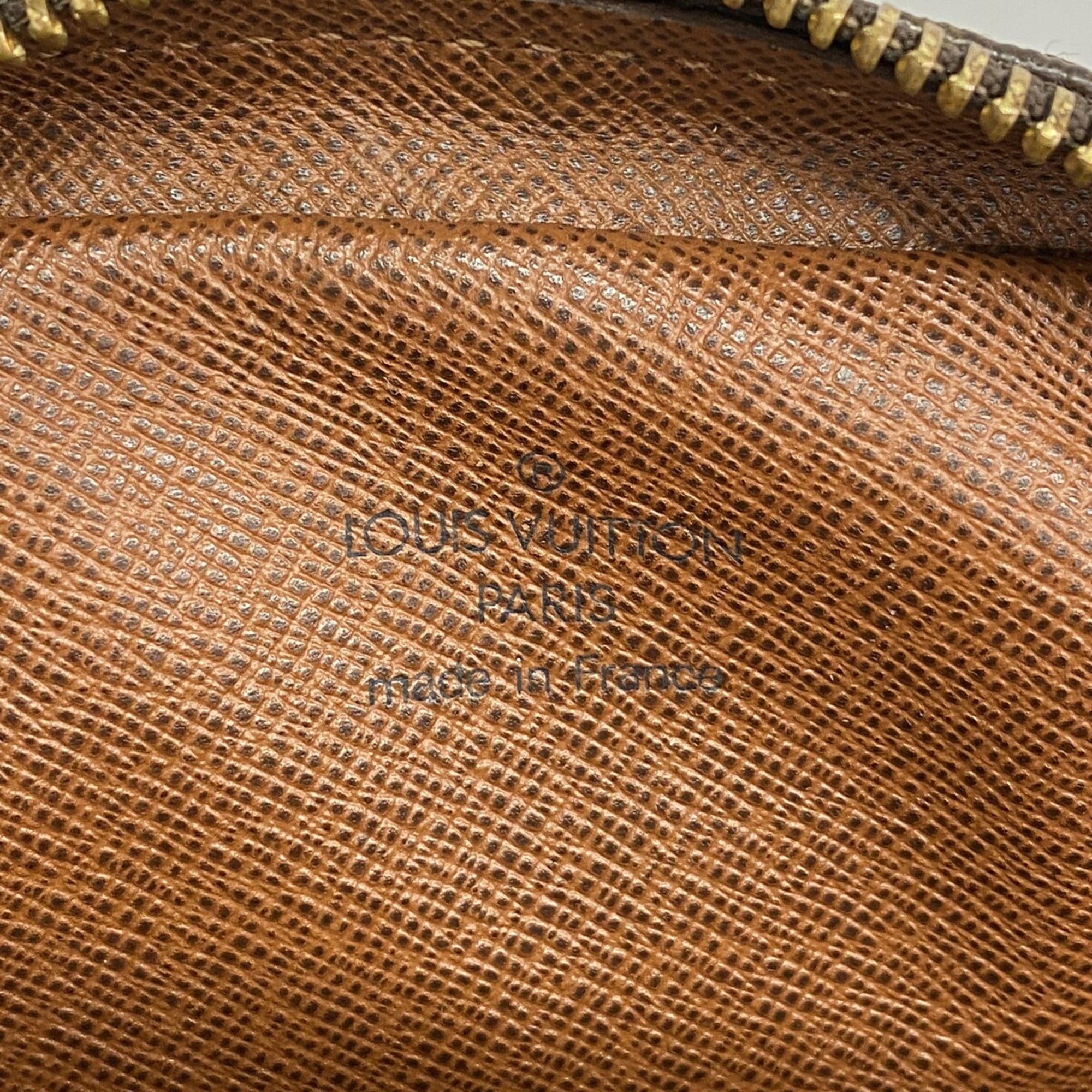 Louis Vuitton Brown Shoulder Bag (Pre-Owned)