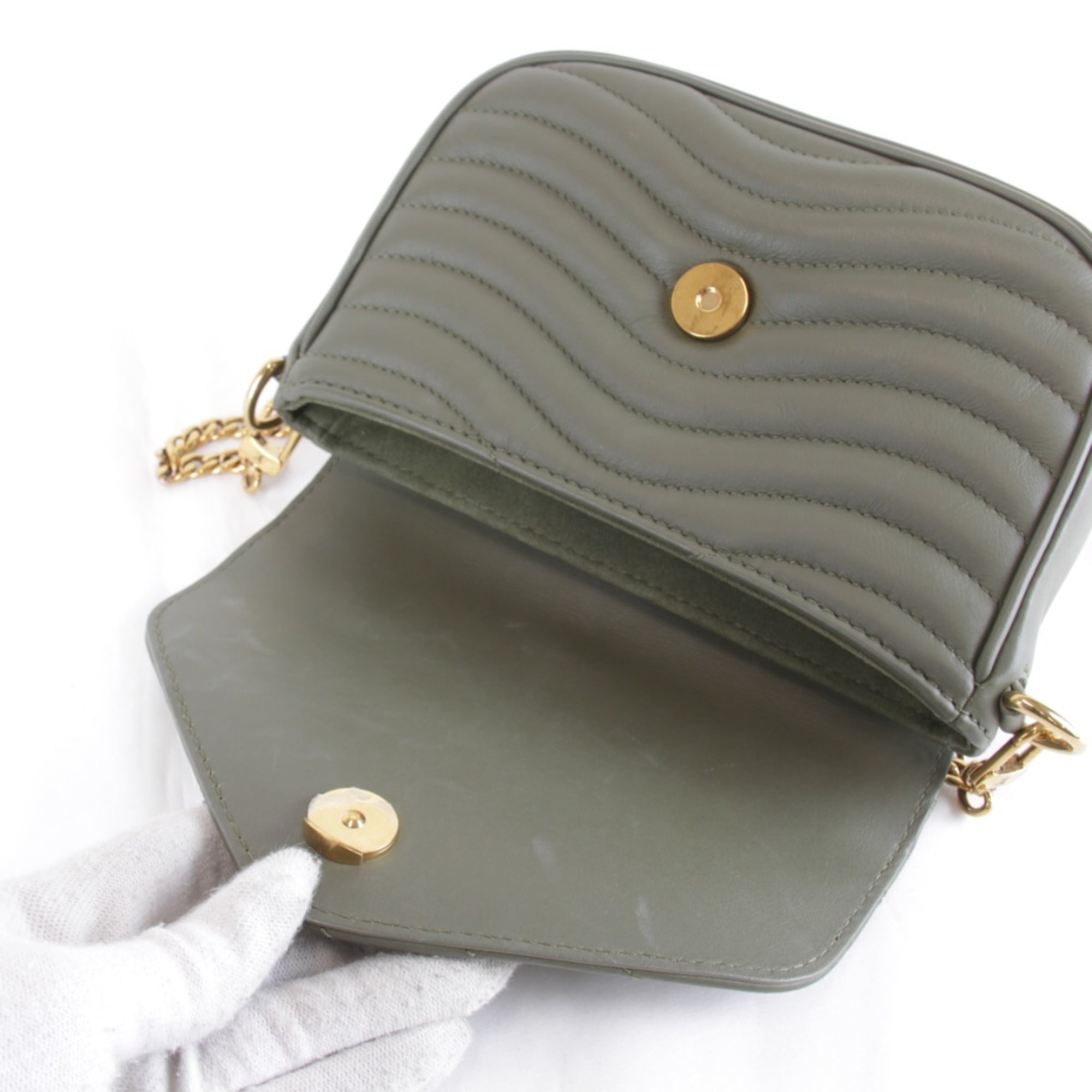 Louis Vuitton Khaki Leather Shoulder Bag (Pre-Owned)