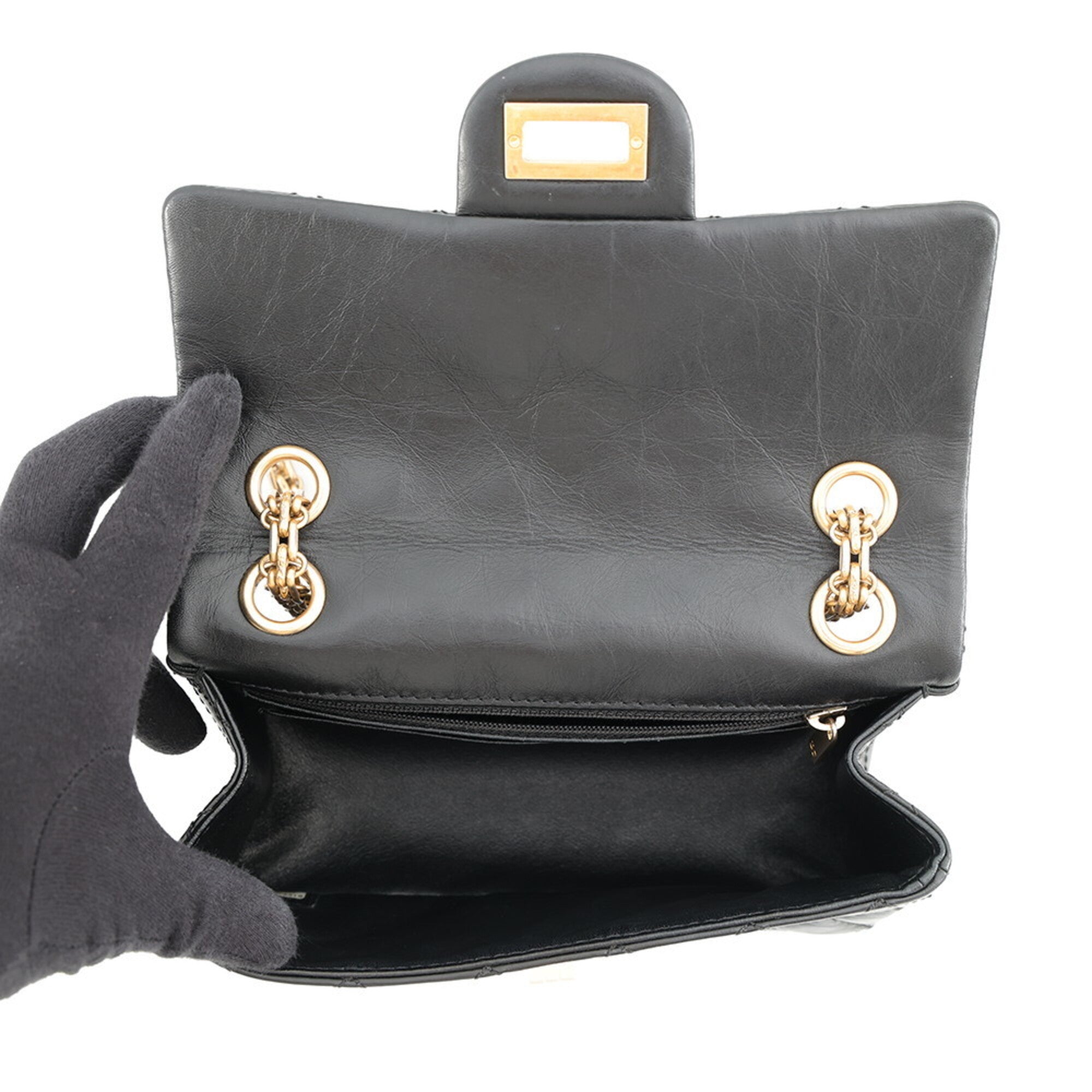 Chanel Matelasse Black Leather Handbag Shoulder Bag (Pre-Owned)