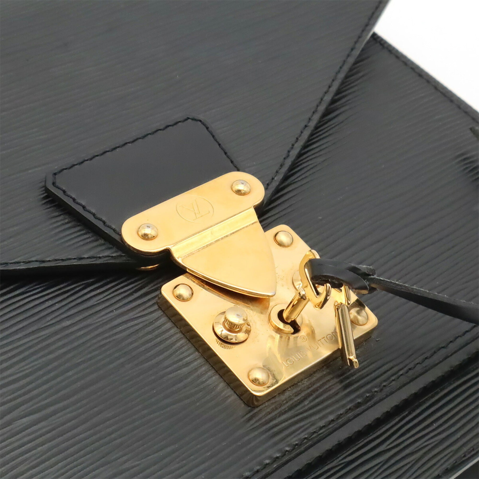 Louis Vuitton Black Noir Epi Leather Handbag Shoulder Bag (Pre-Owned)