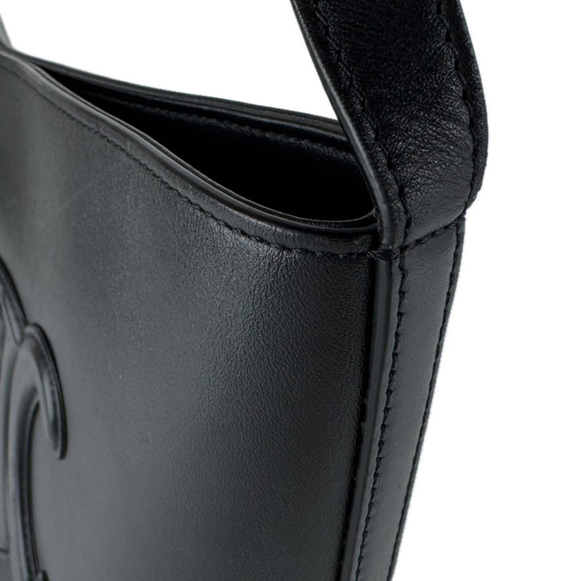 Celine Black Leather Shoulder Bag (Pre-Owned)