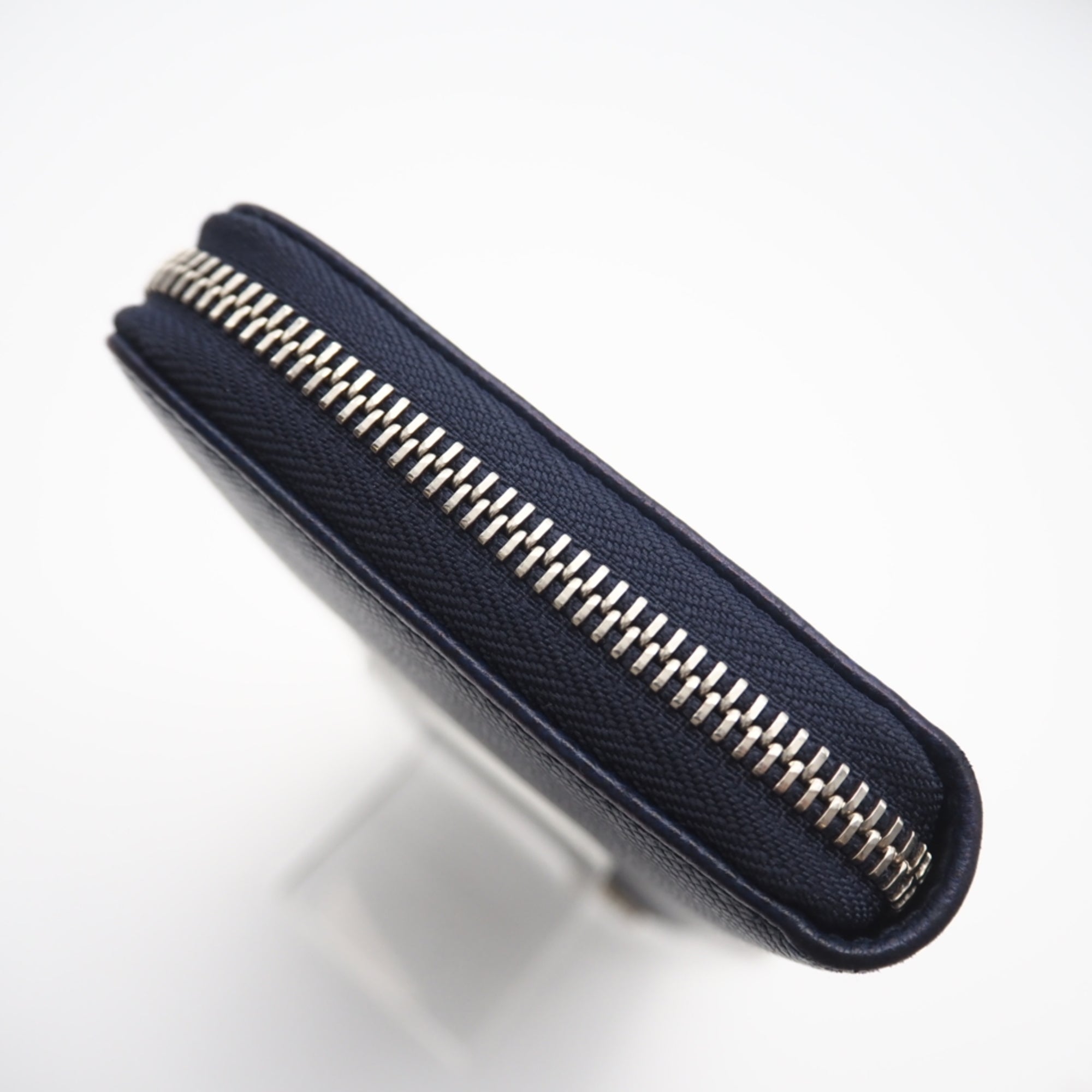 Christian Dior Blue Navy Leather Long Wallet (Bi-Fold) (Pre-Owned)