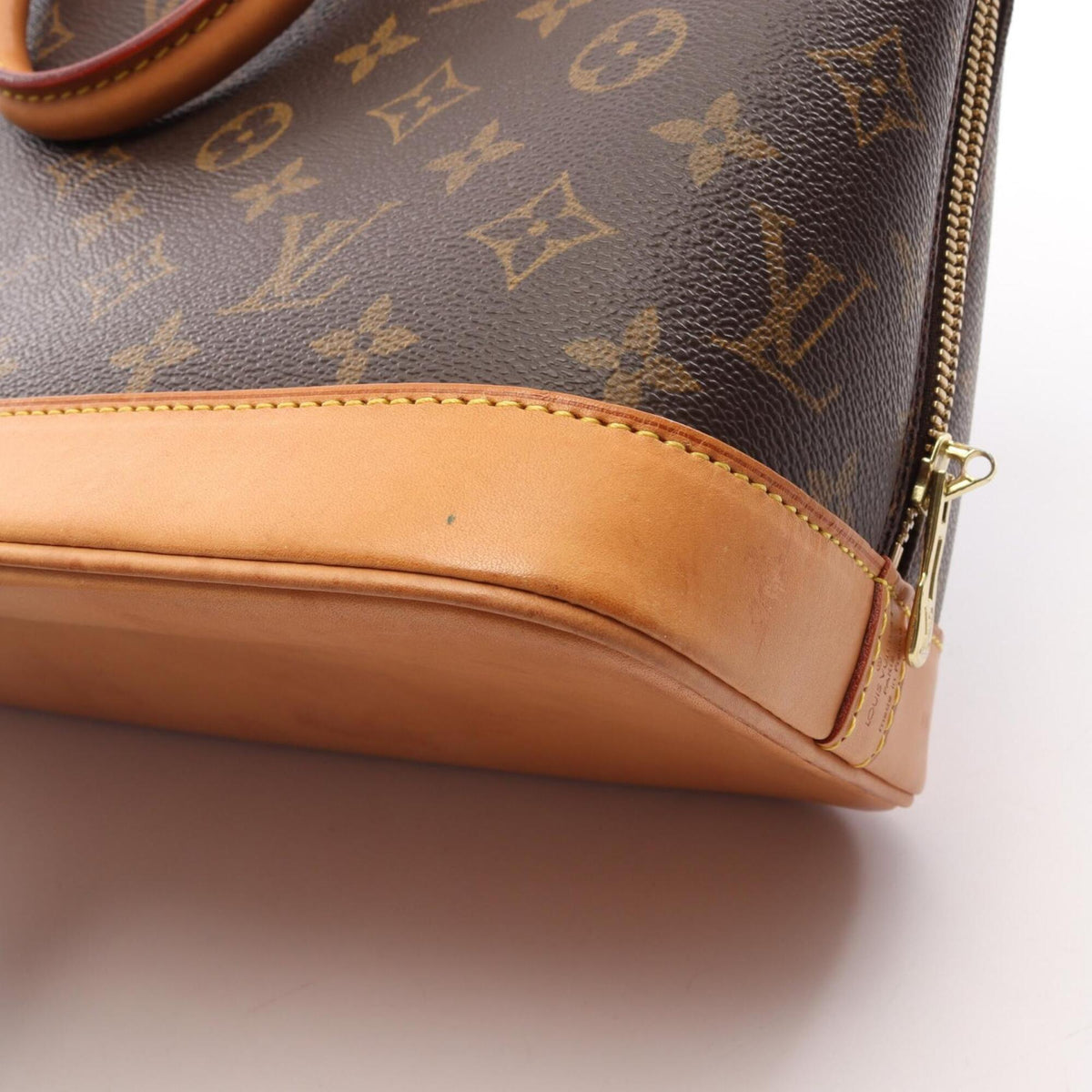 Louis Vuitton Brown Monogram Monogram Leather Handbag (Pre-Owned)