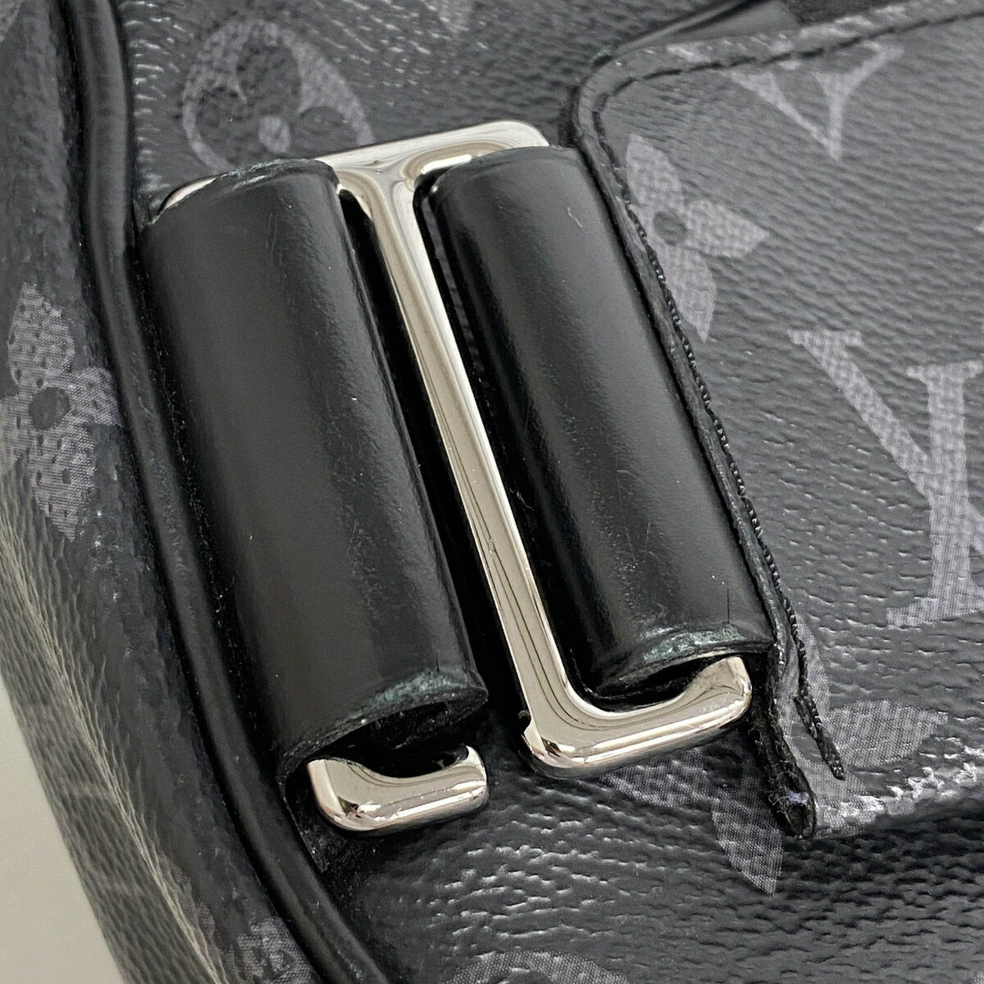 Louis Vuitton Black Sling Bag (Pre-Owned)