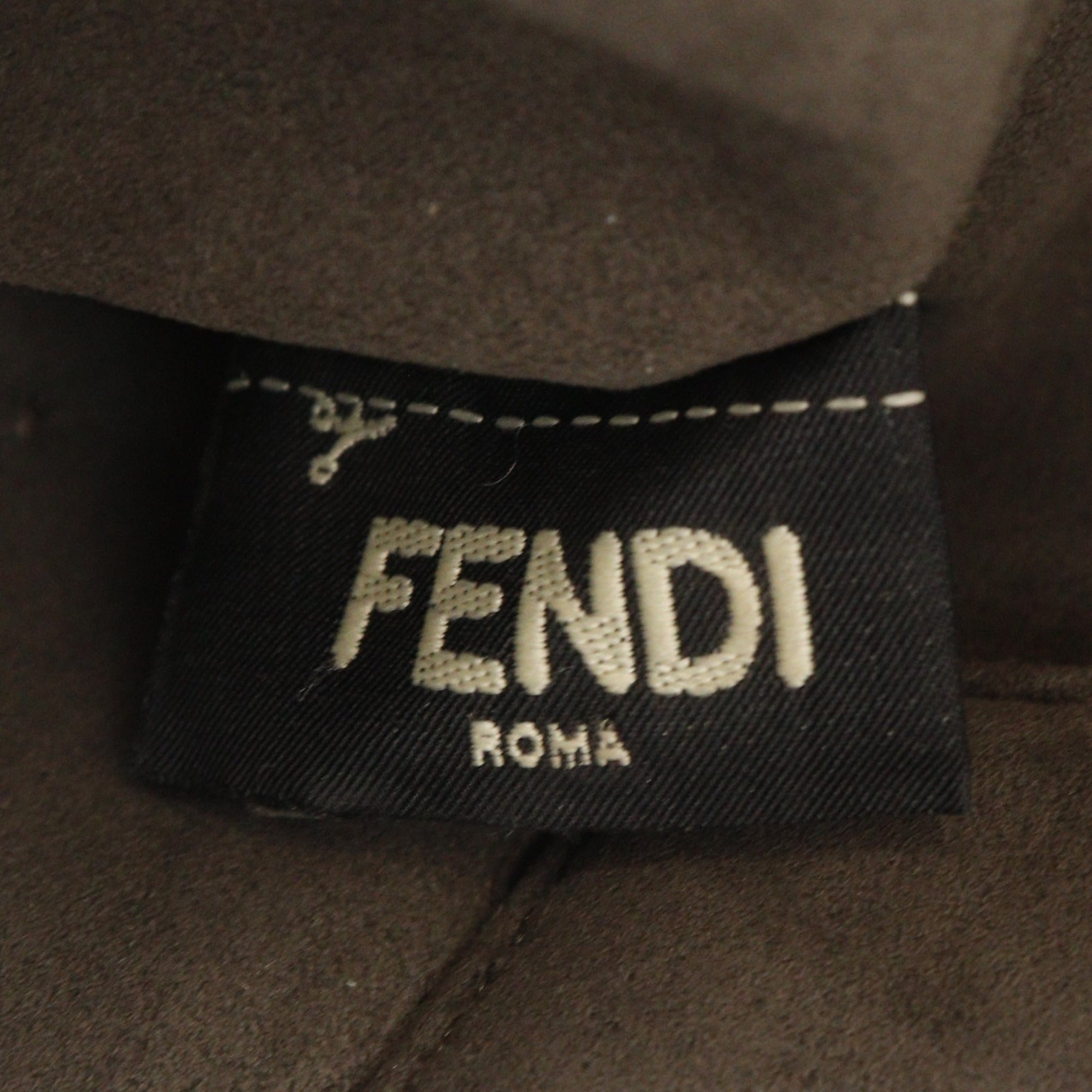Fendi Navy Leather Handbag (Pre-Owned)