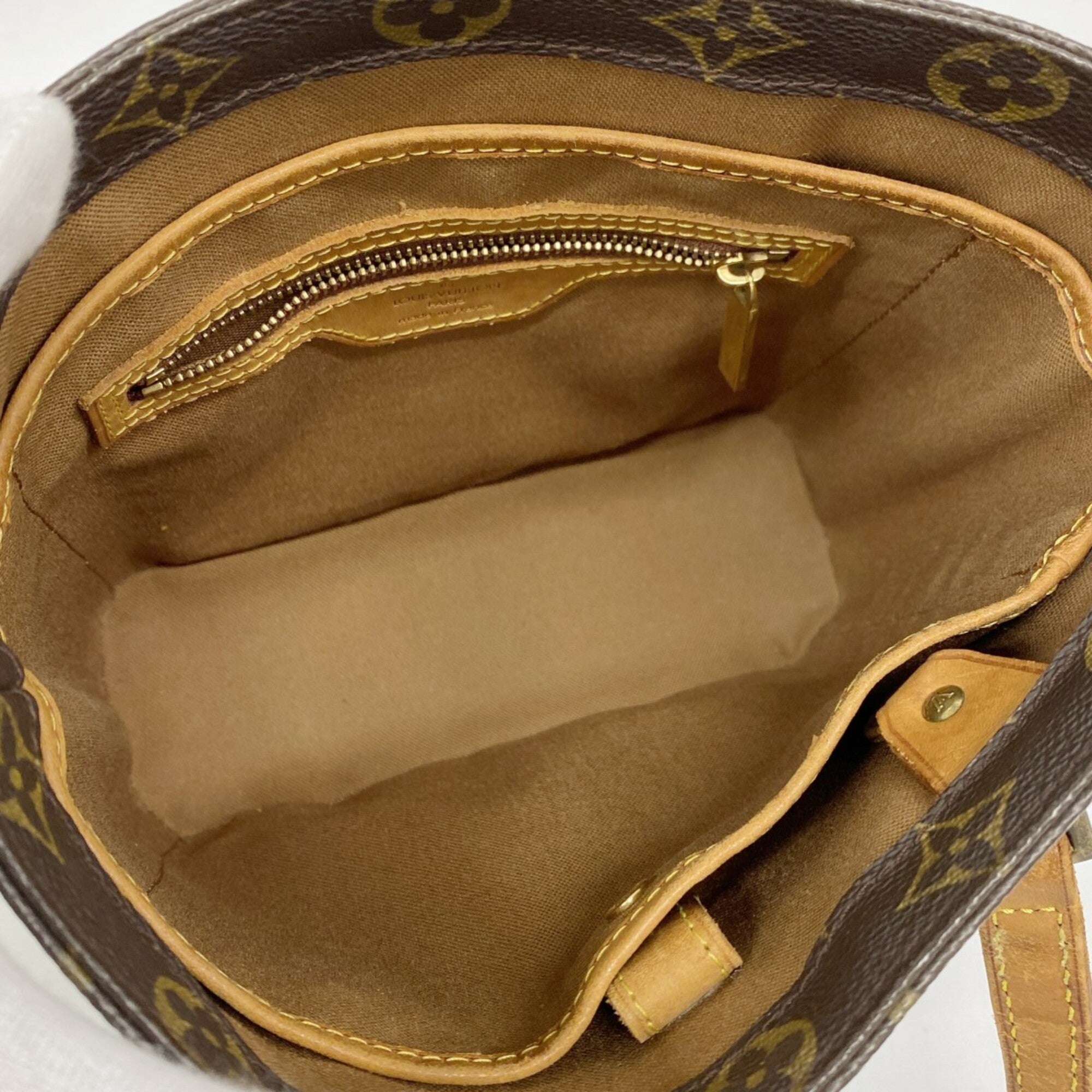 Louis Vuitton Brown Handbag (Pre-Owned)