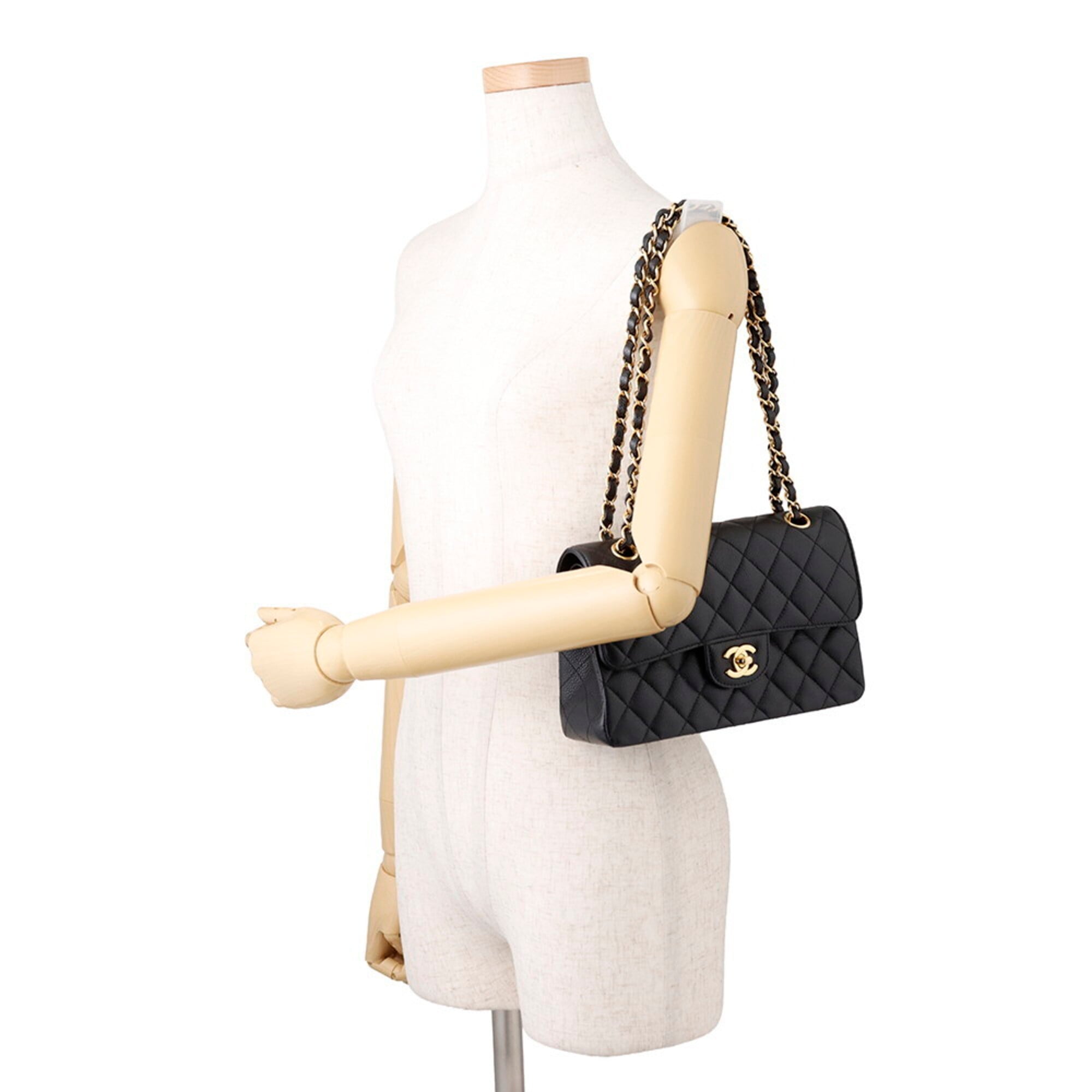 Chanel Matelasse Black Grained Calfskin Handbag Shoulder Bag (Pre-Owned)