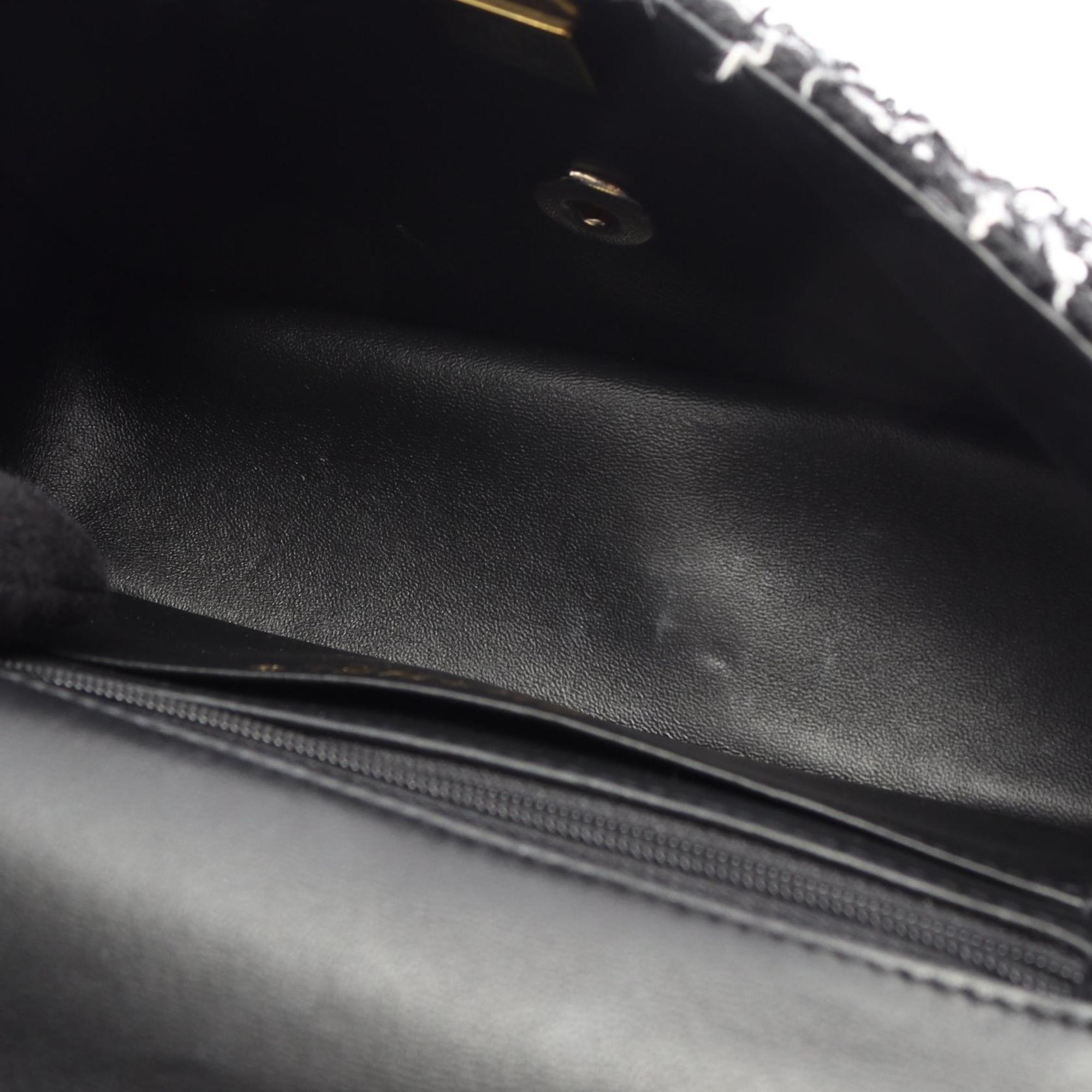 Chanel Black White Fabric Handbag Shoulder Bag (Pre-Owned)