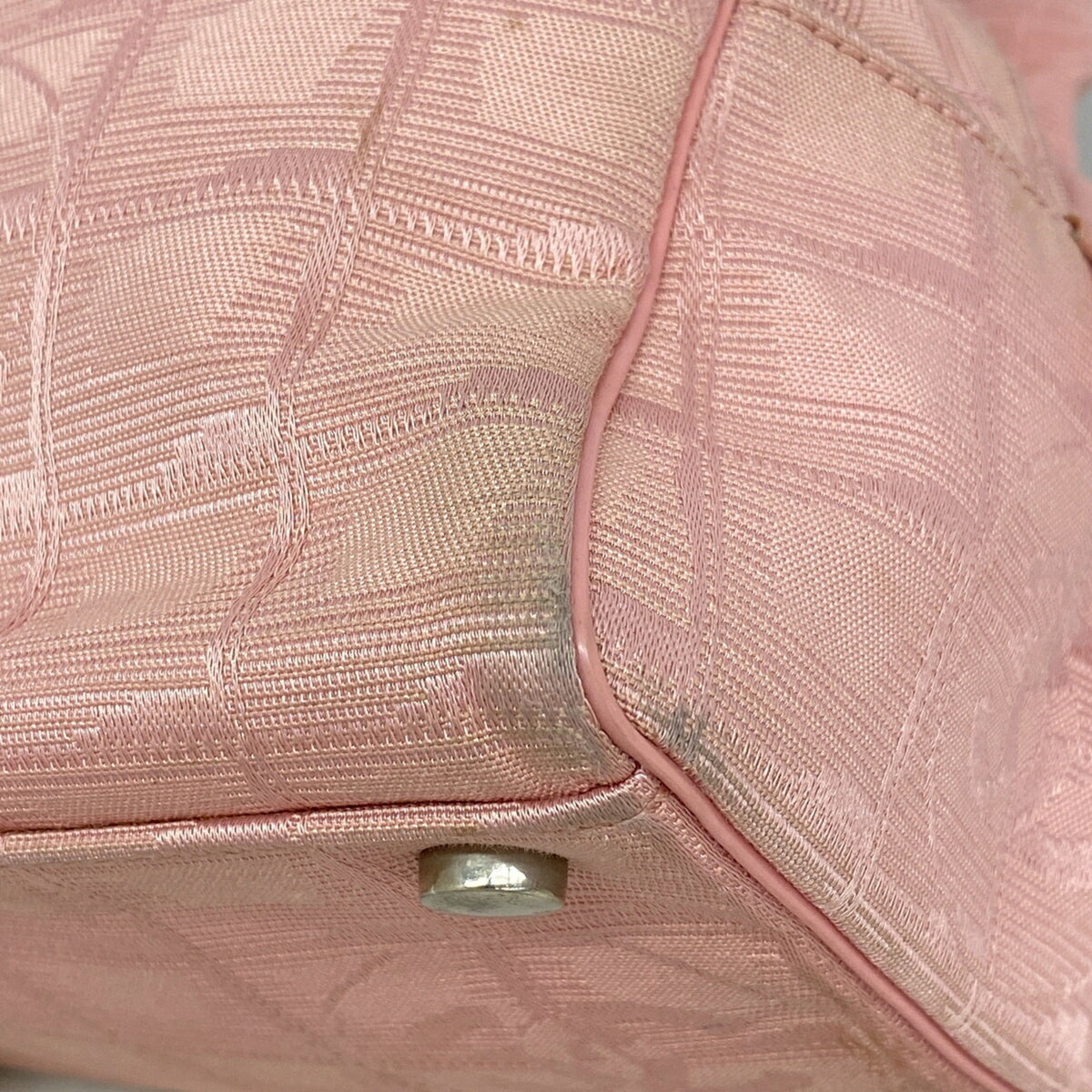 Chanel Pink Nylon Handbag (Pre-Owned)