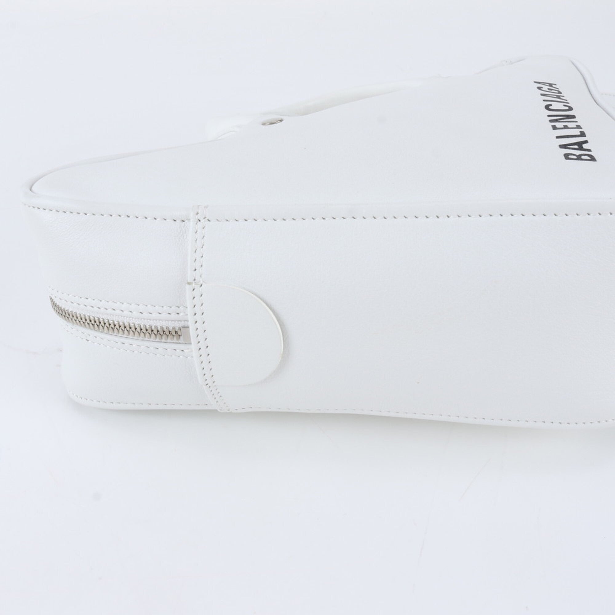 Balenciaga White Leather Handbag Shoulder Bag (Pre-Owned)