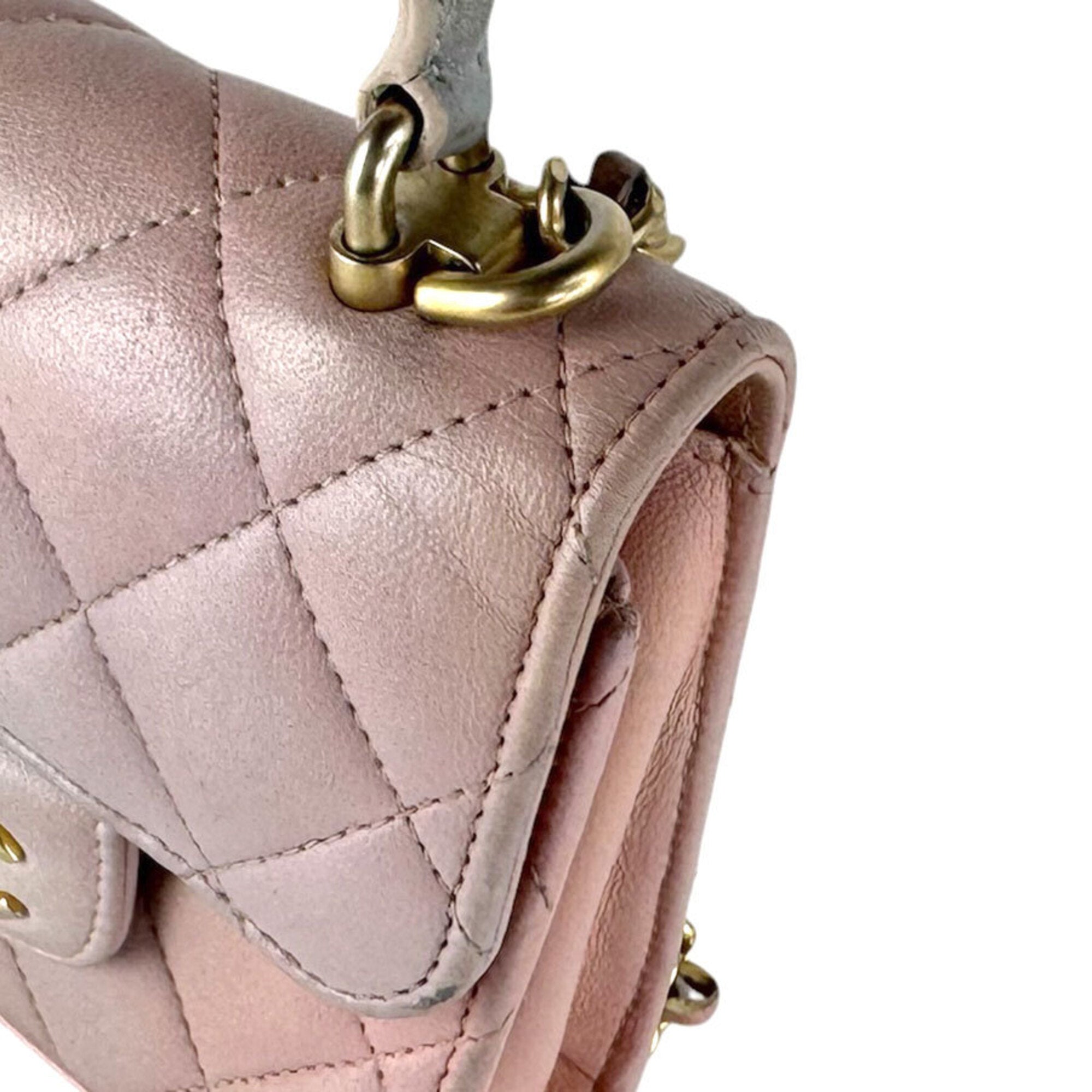 Chanel Pink Leather Shoulder Bag (Pre-Owned)