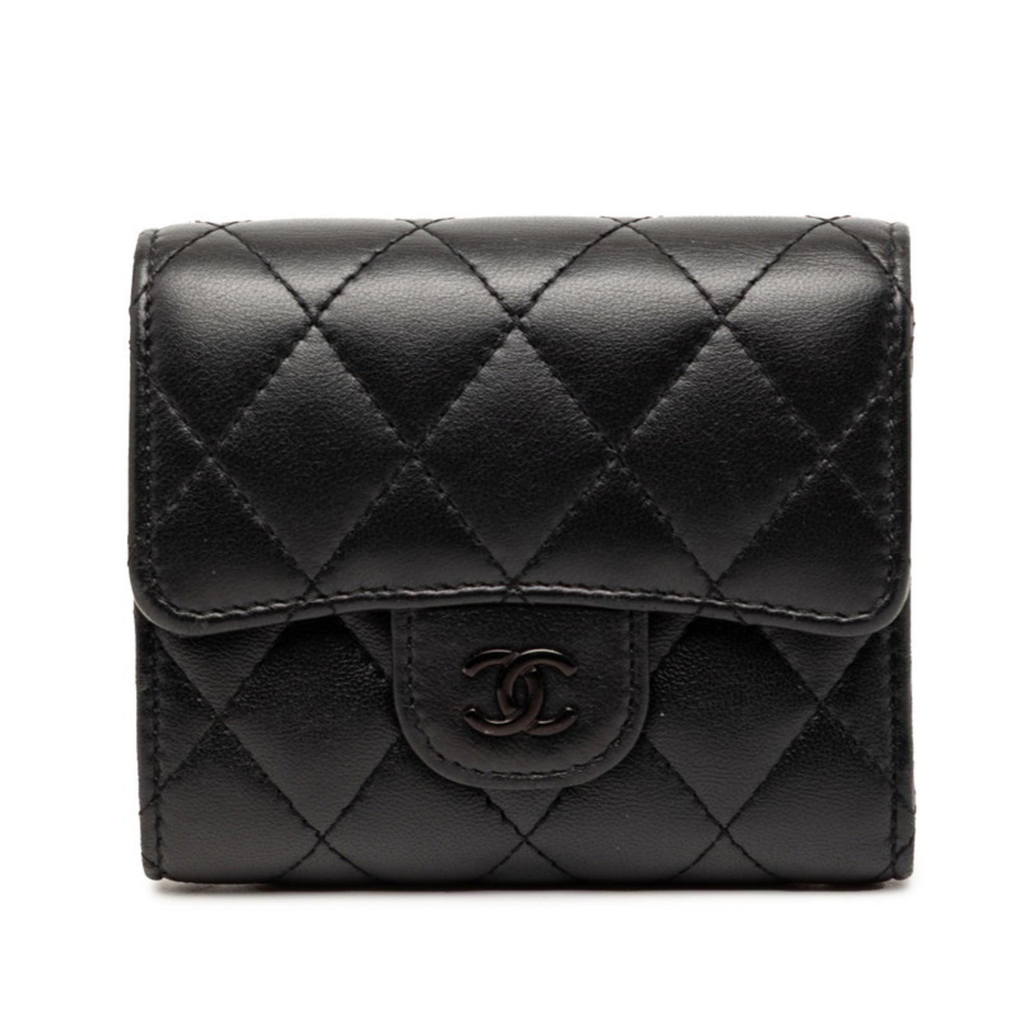 Chanel Matelasse Black Leather Wallet (Tri-Fold) (Pre-Owned)