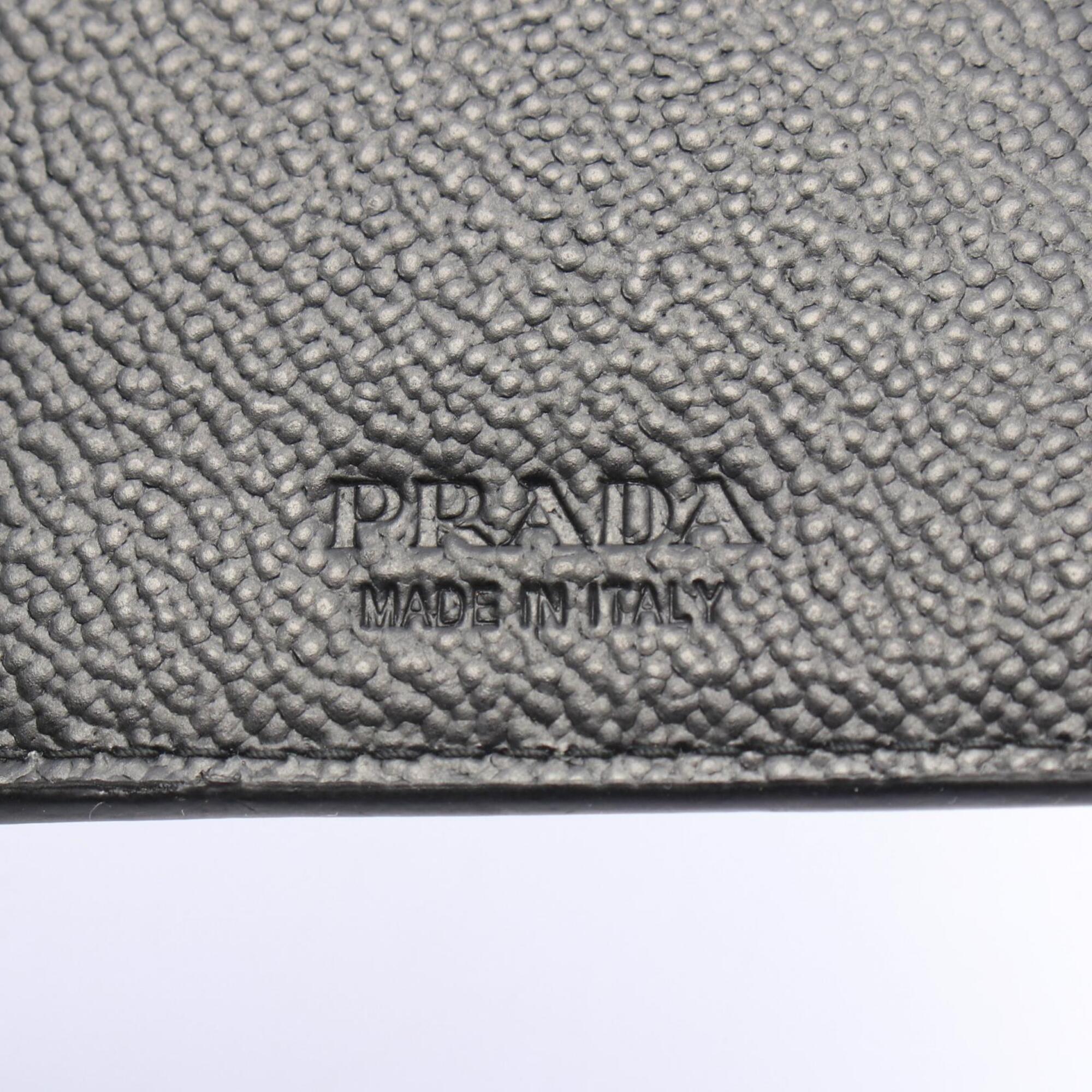 Prada Black Gray Leather Long Wallet (Bi-Fold) (Pre-Owned)