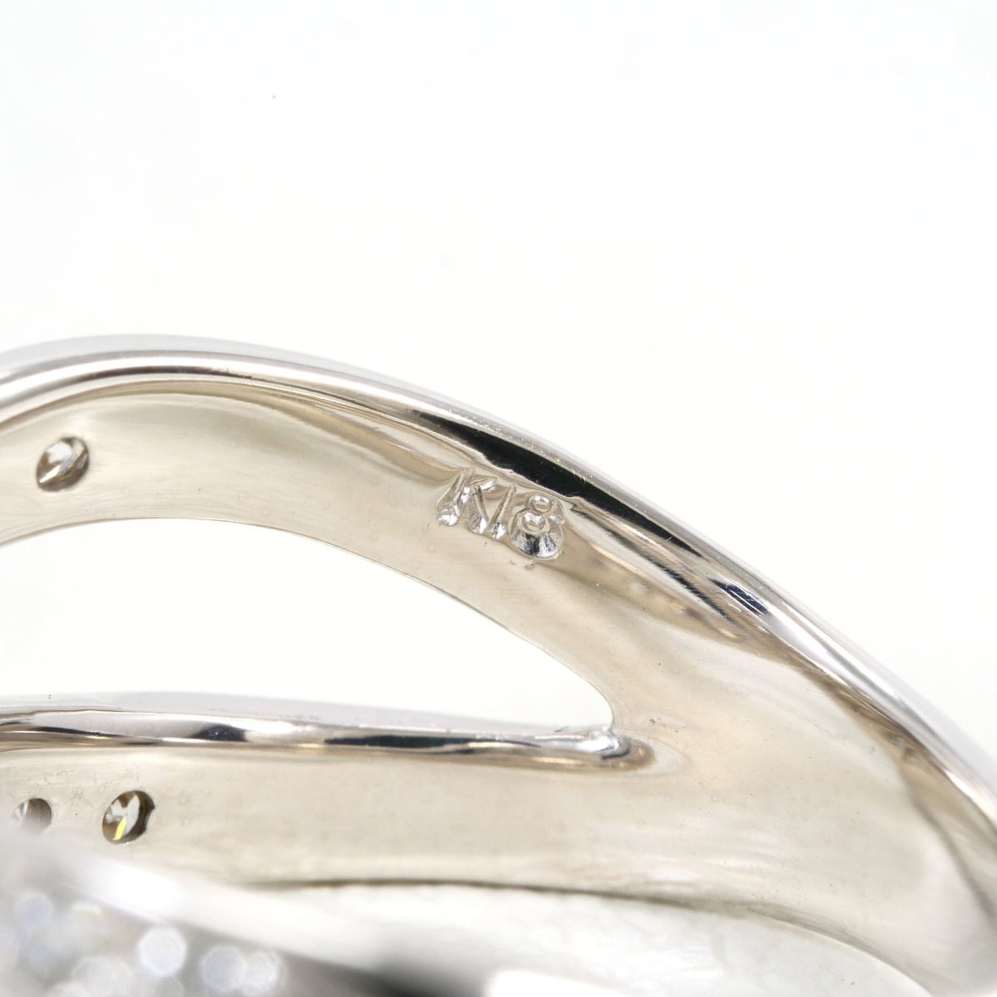 Unbranded White Gold White Gold (18K) Band Ring (Pre-Owned)
