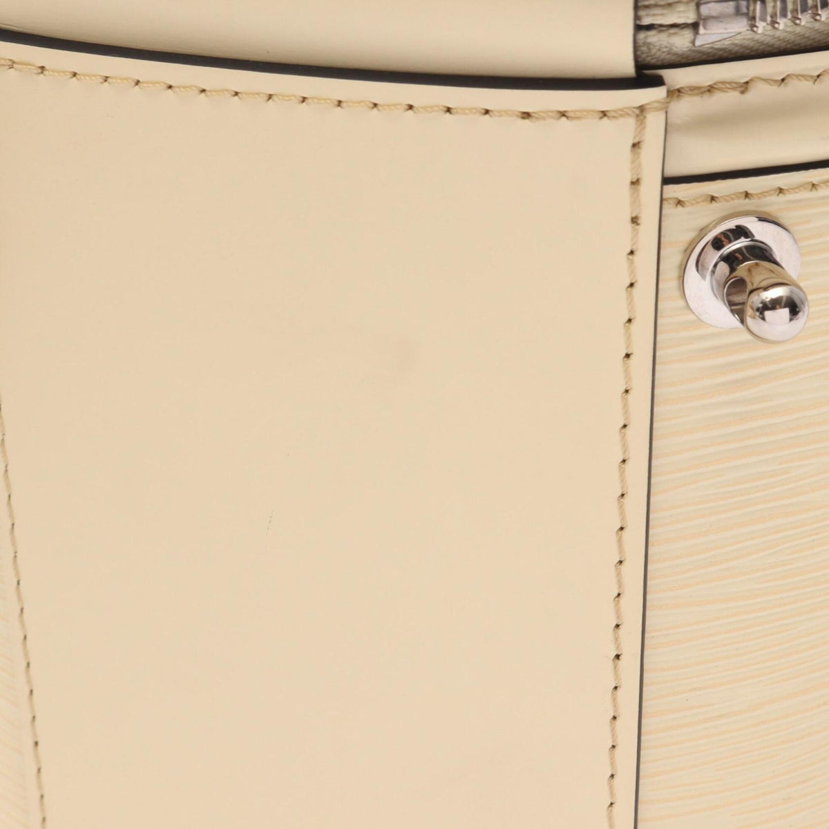 Louis Vuitton Yellow Leather Handbag (Pre-Owned)