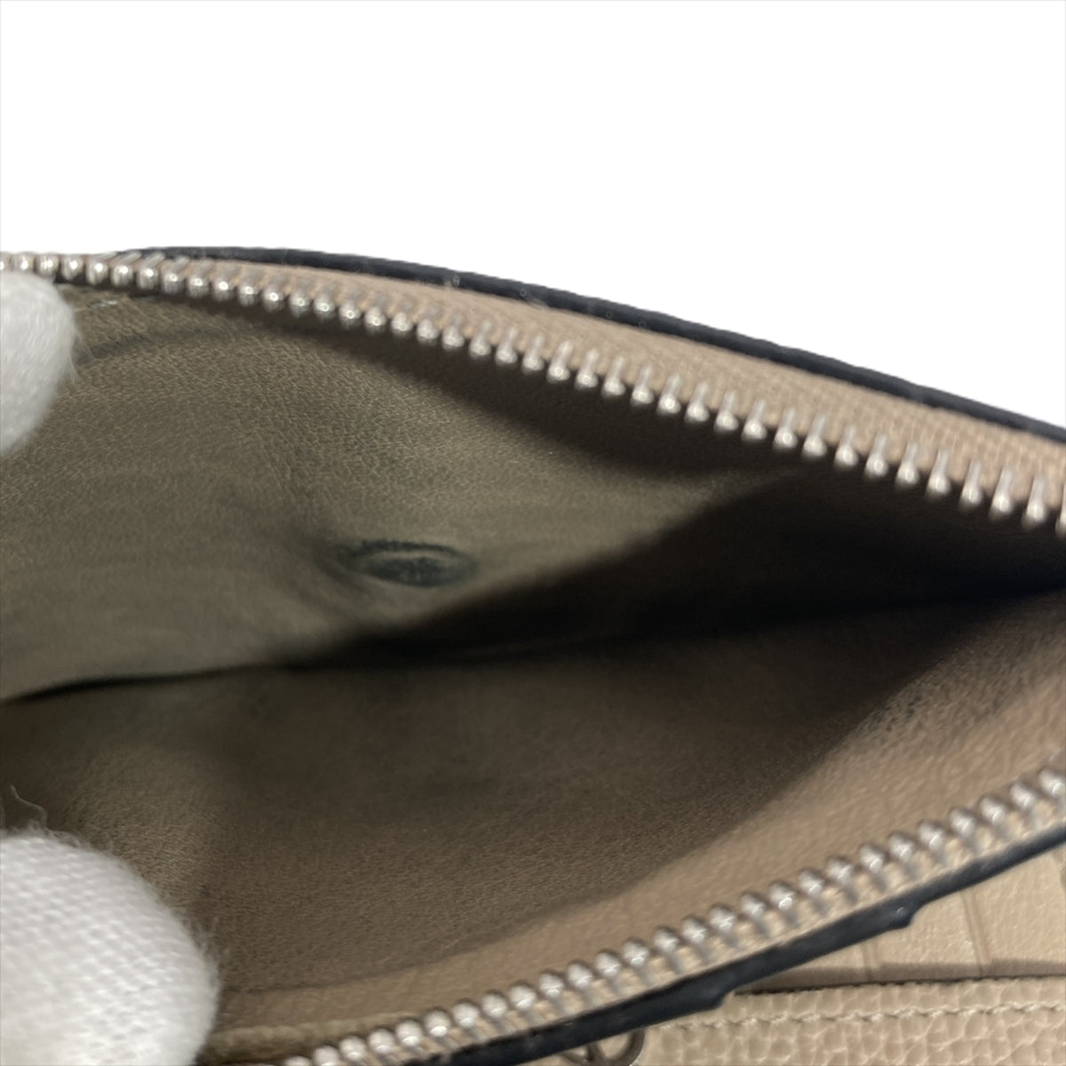 Loewe Beige Leather Wallet (Tri-Fold) (Pre-Owned)