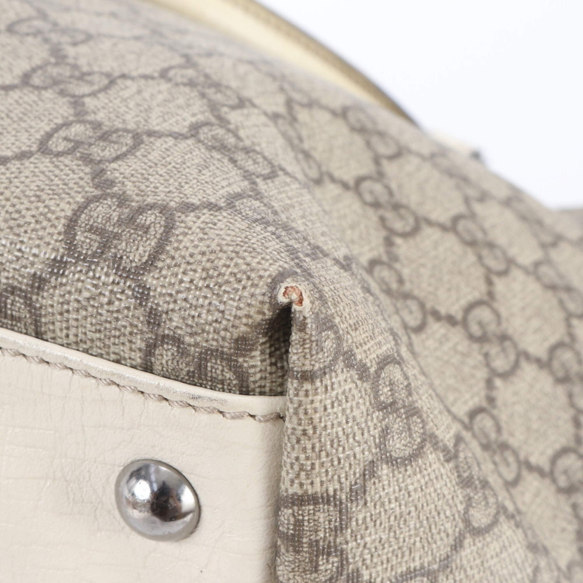Gucci Beige Gg Supreme Handbag Tote Bag (Pre-Owned)