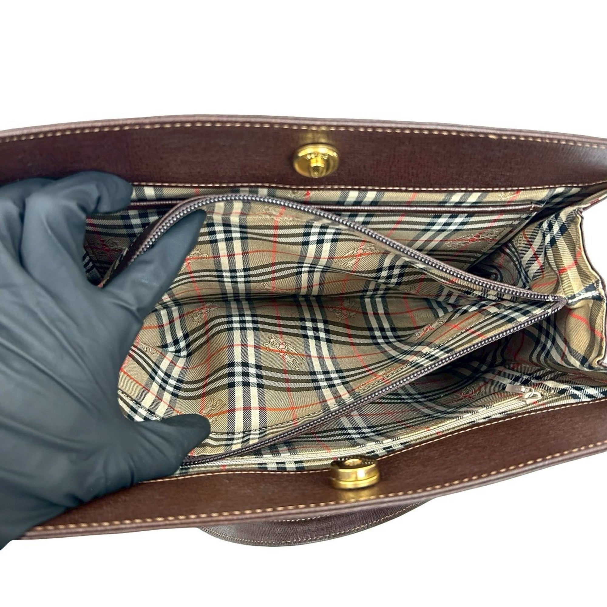 Burberry Brown Leather Handbag (Pre-Owned)