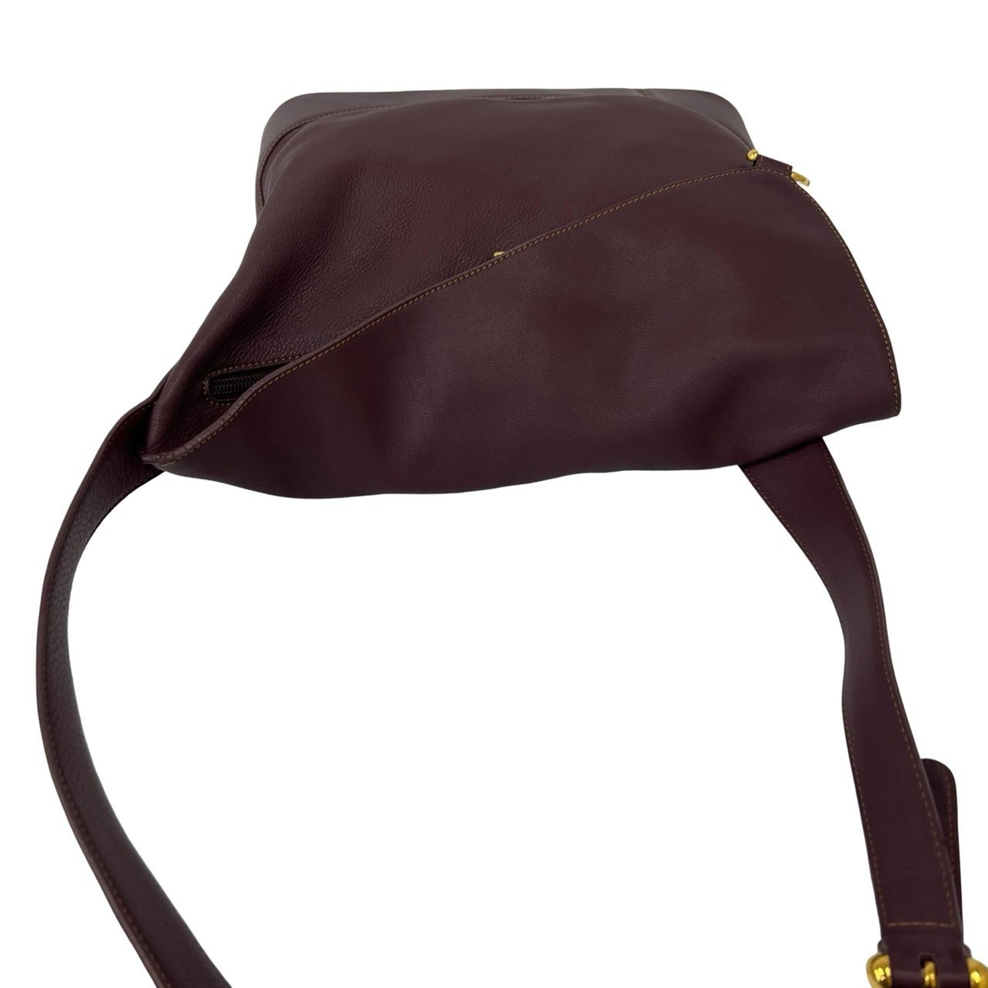 Loewe Red Color Wine Leather Shoulder Bag (Pre-Owned)