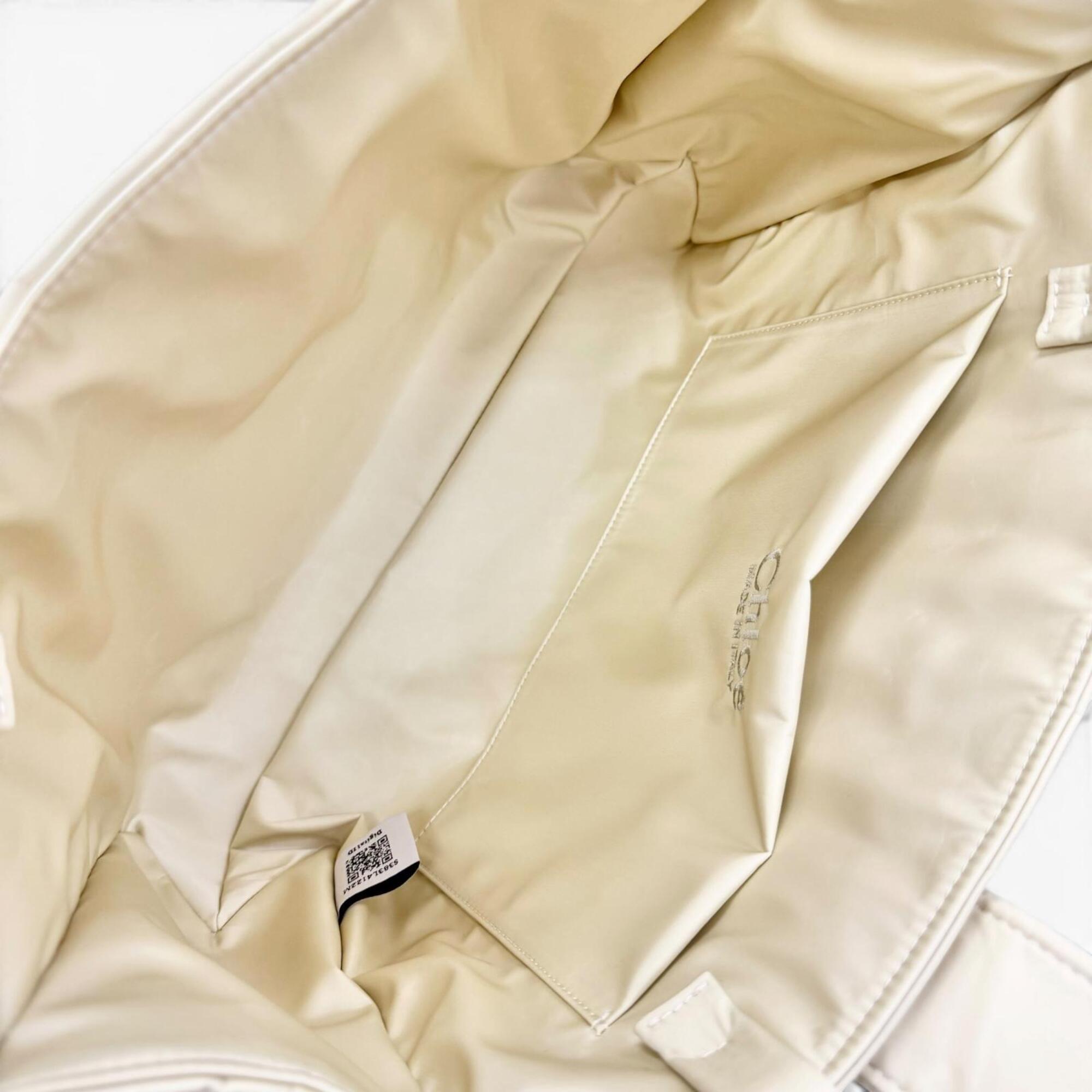 Chloé Light Beige Tote Bag (Pre-Owned)