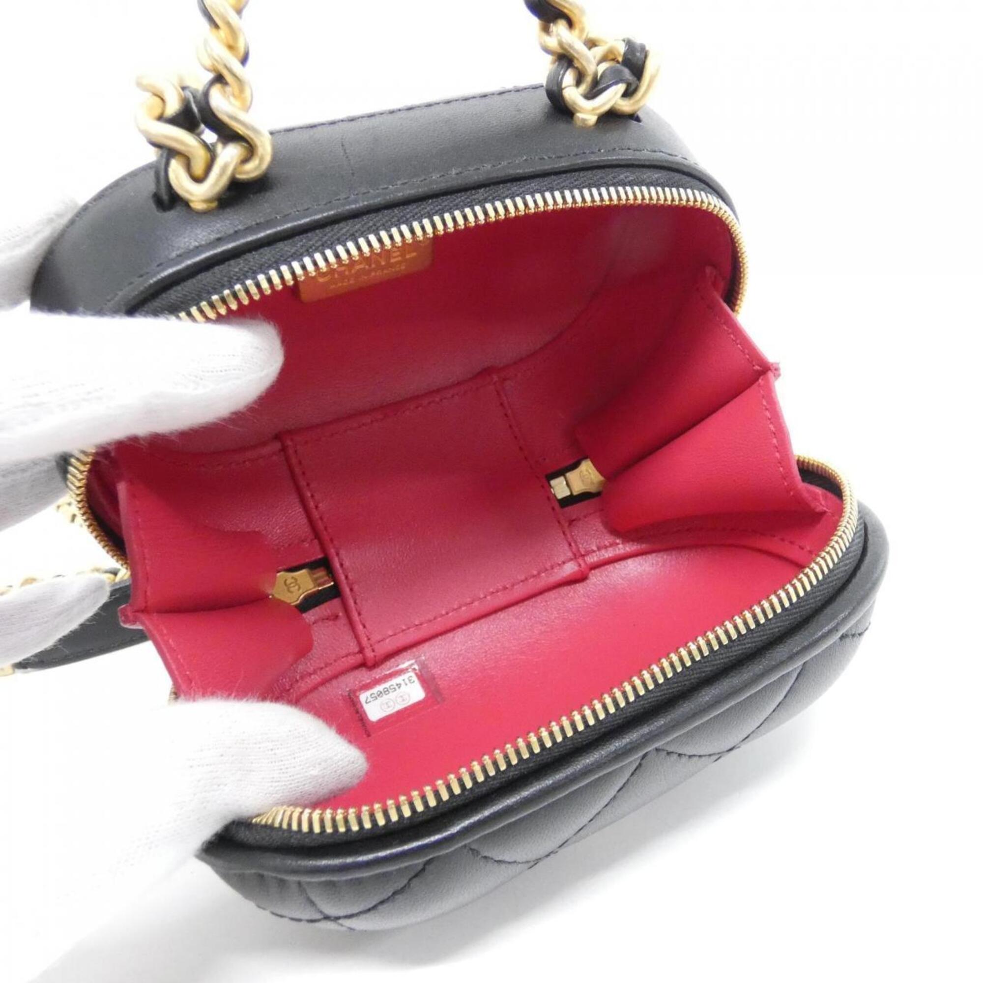 Chanel Black Leather Handbag (Pre-Owned)