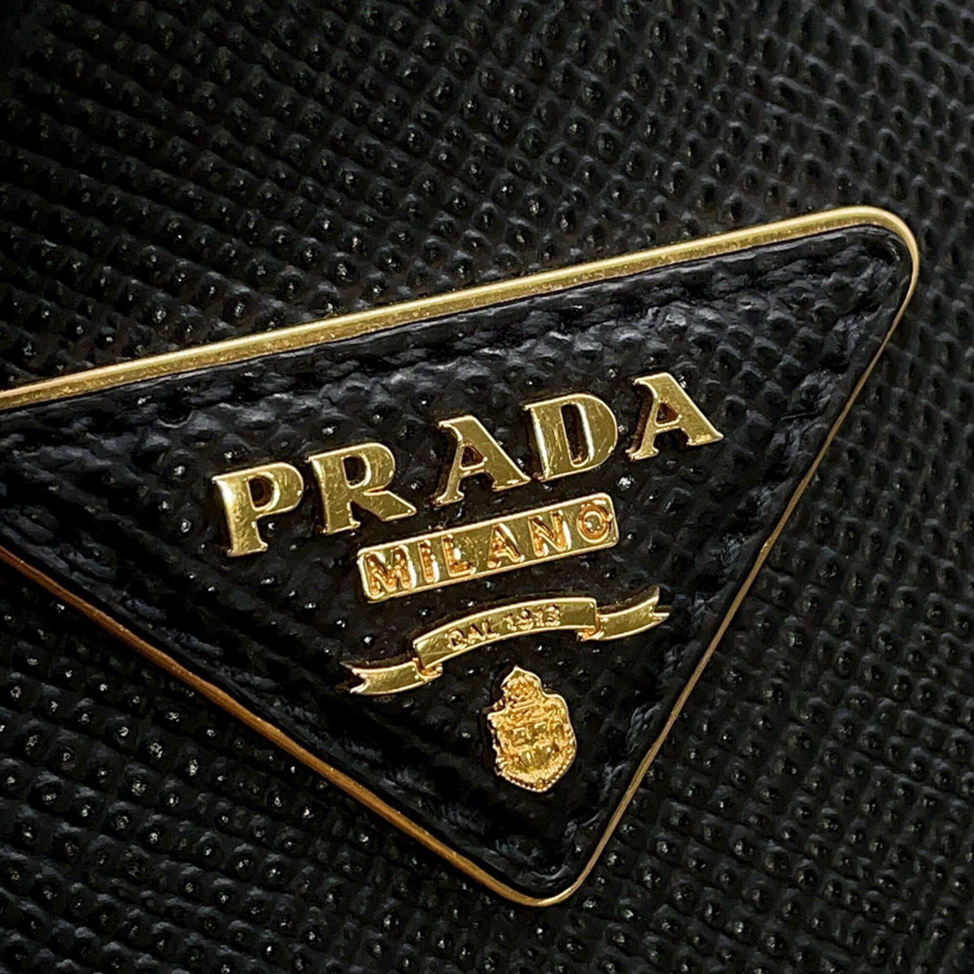 Prada Black Leather Handbag Shoulder Bag (Pre-Owned)