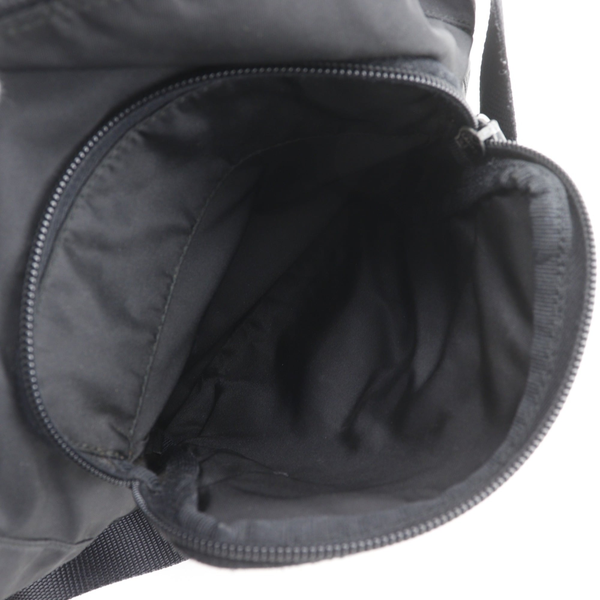 Prada Black Nylon Shoulder Bag (Pre-Owned)