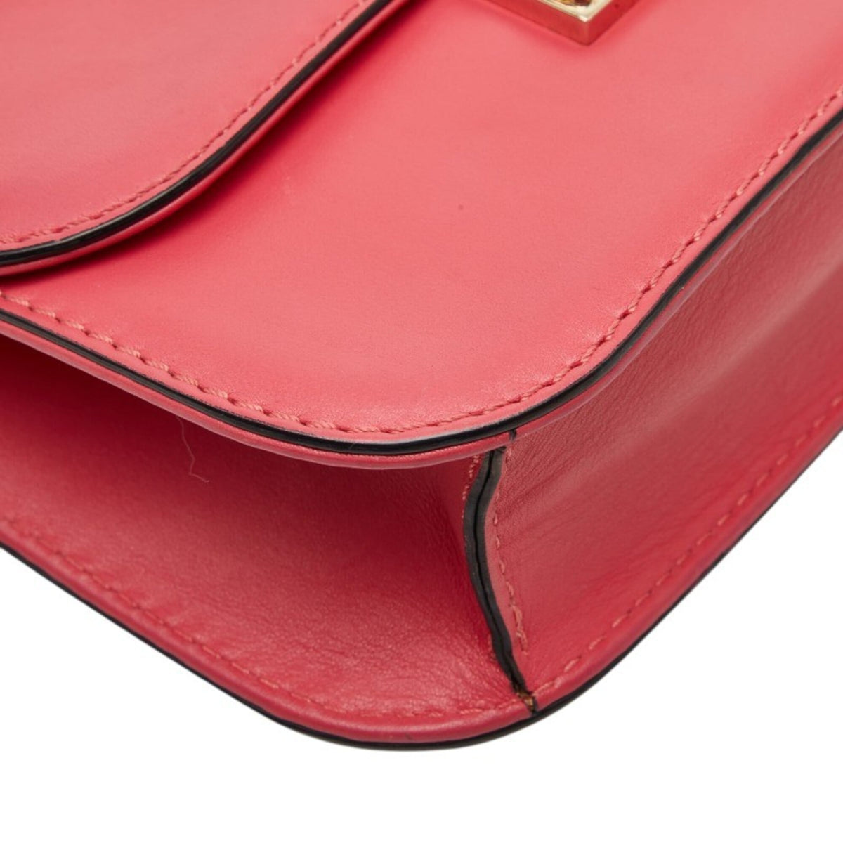 Valentino Pink Leather Shoulder Bag (Pre-Owned)